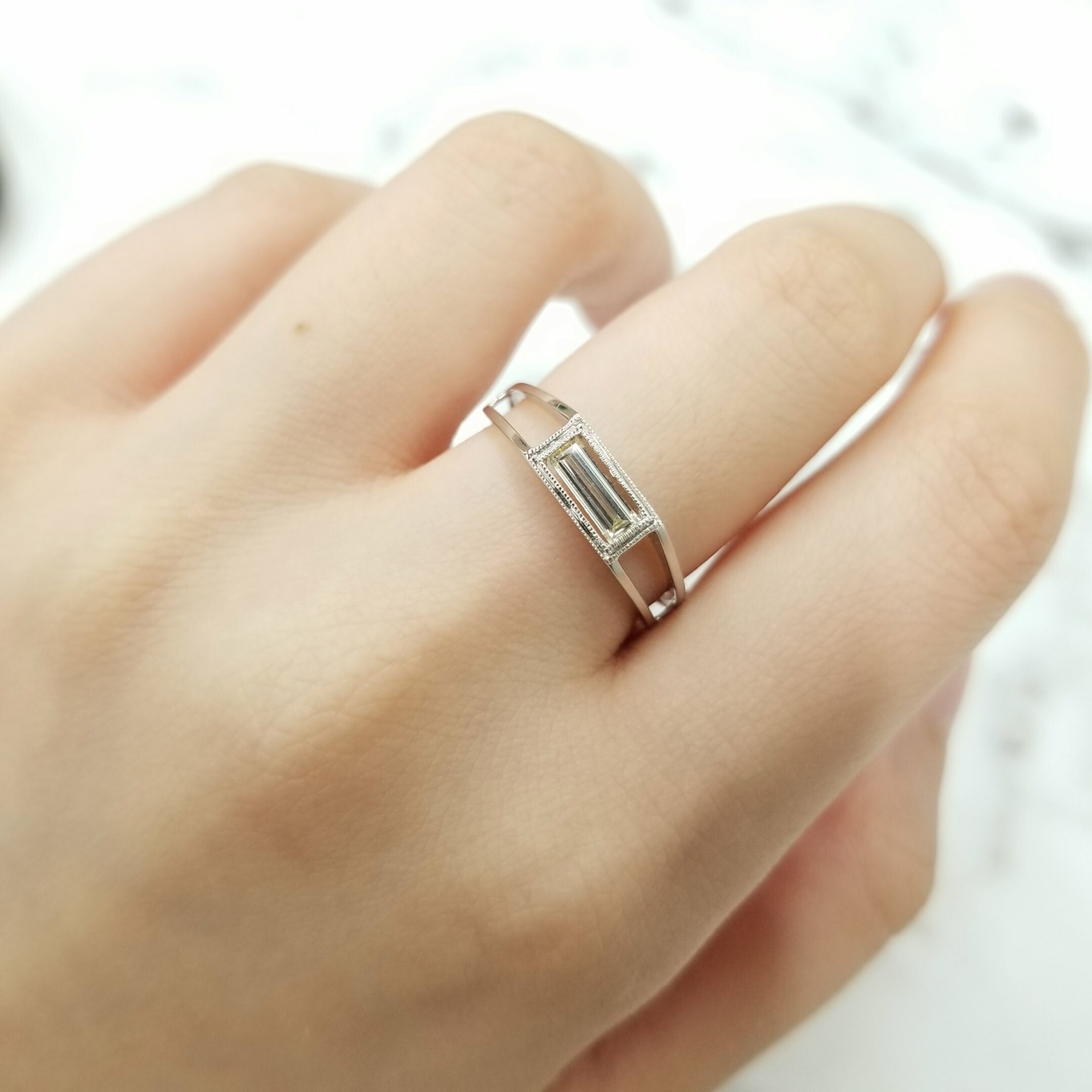 全新18K白金【單粒26份方形鑽石】戒指