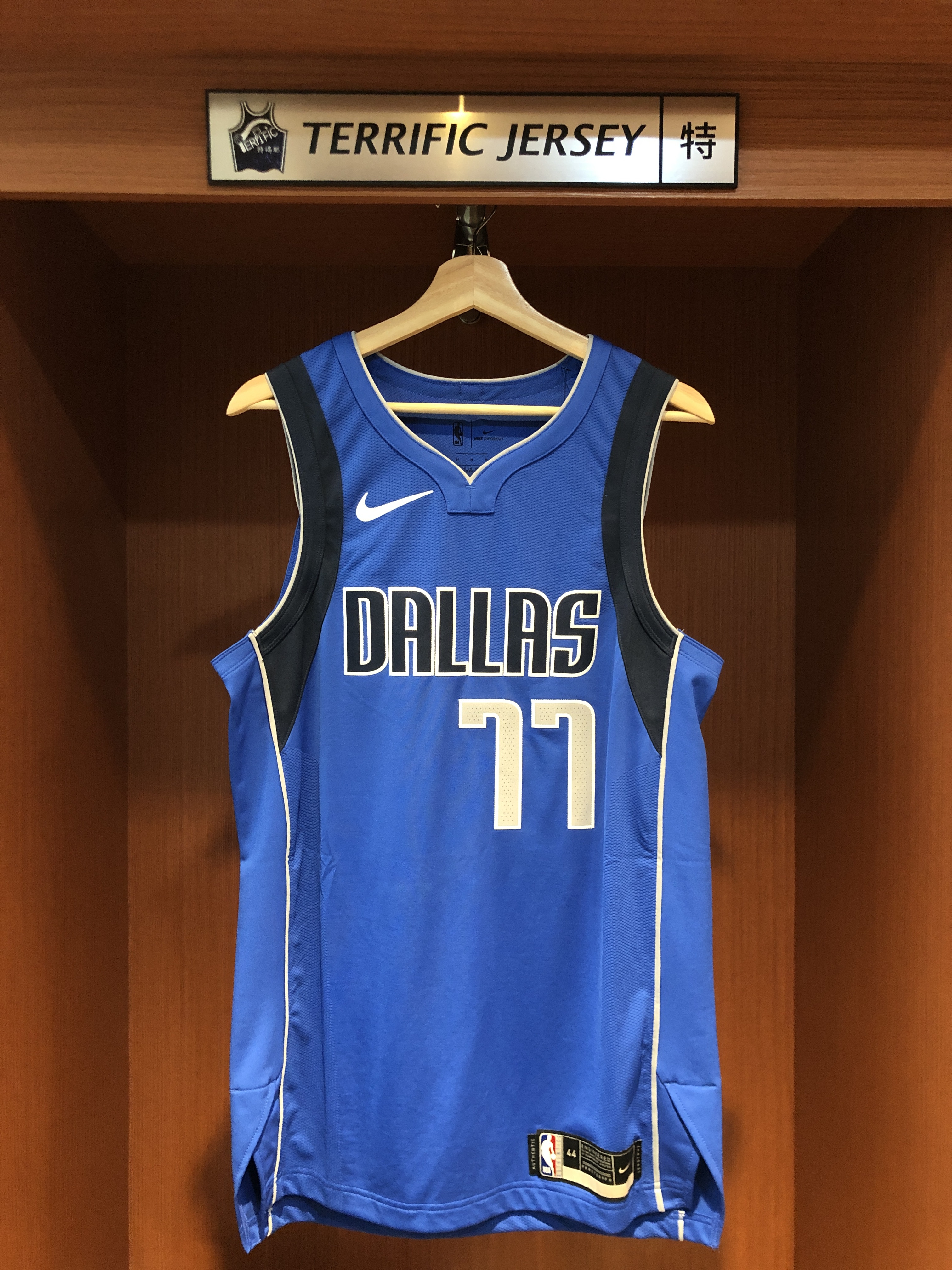 NBA球衣 Luka Doncic 達拉斯小牛藍 Icon Nike Authentic 球員版 電繡 全新