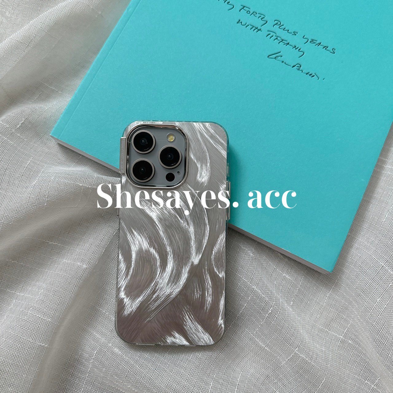 IPHONE 波普風｜高冷銀色羽毛手機殼