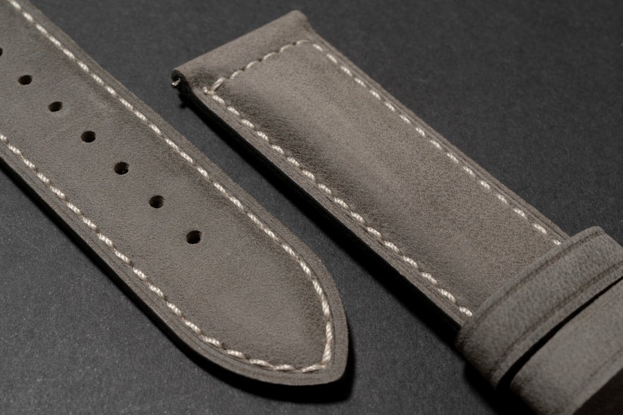 MATT NEUTRAL GREY CRAZY HORSE LEATHER STRAP - CS01.5