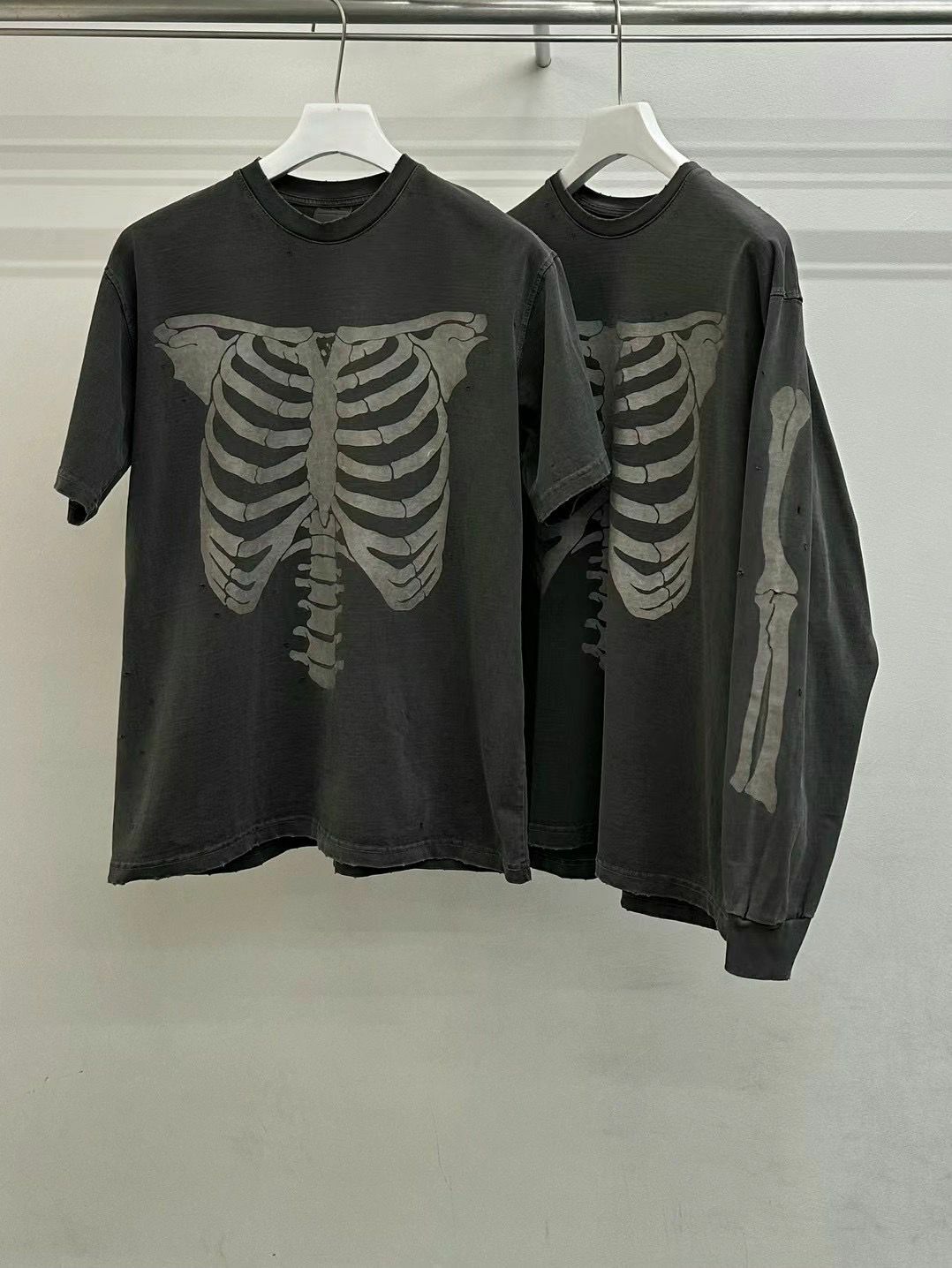 洗水骨頭圖案長袖衫 WELL DONE-036T