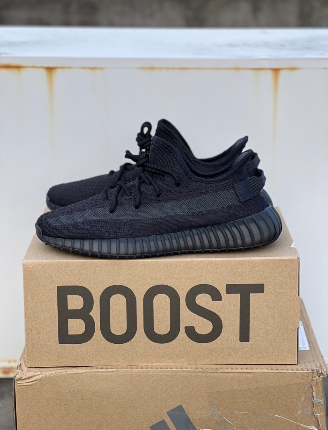 Adidas Yeezy Boost 350 V2 2022新版黑魂 HQ4540