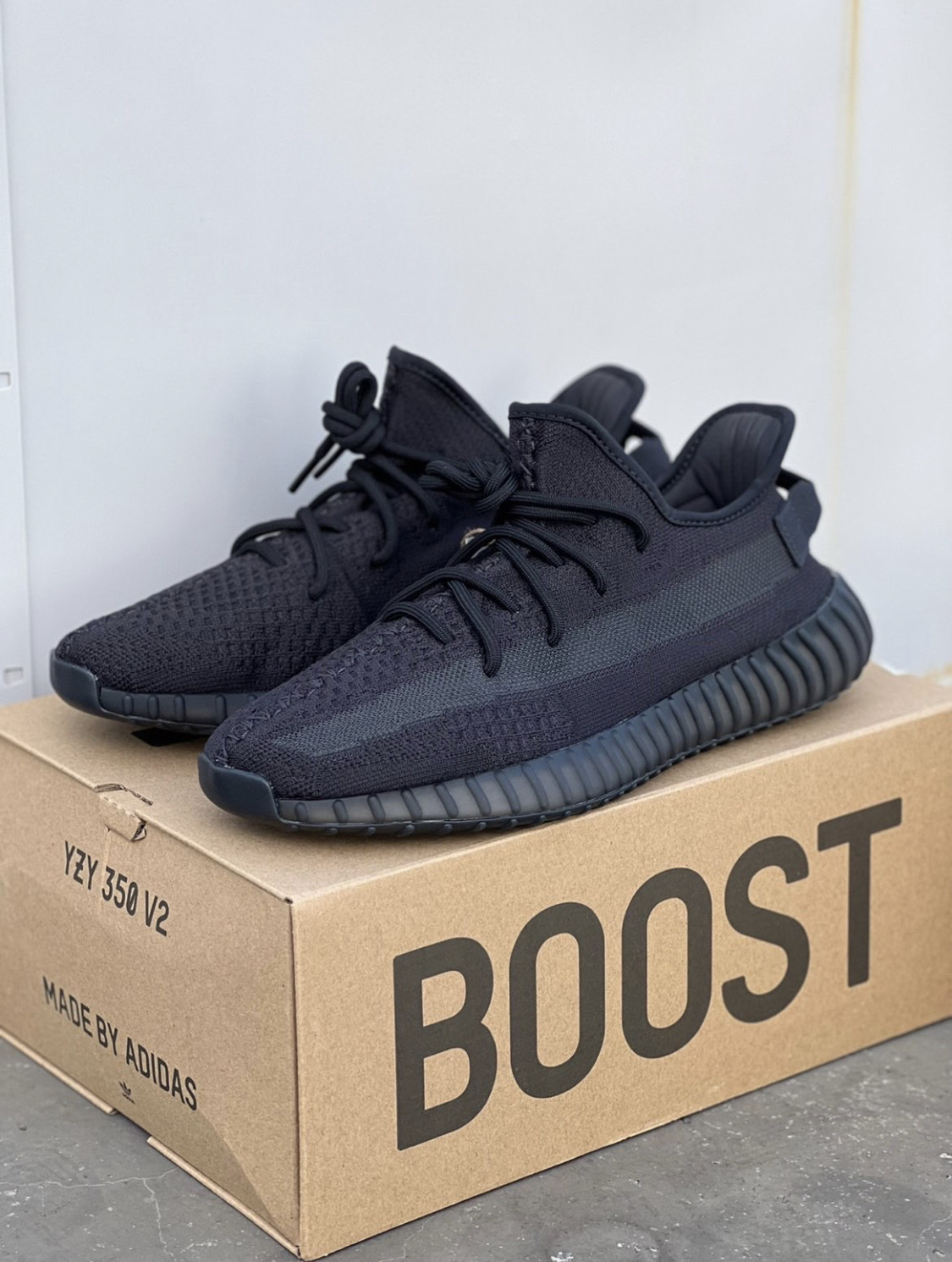 Adidas Yeezy Boost 350 V2 2022新版黑魂 HQ4540
