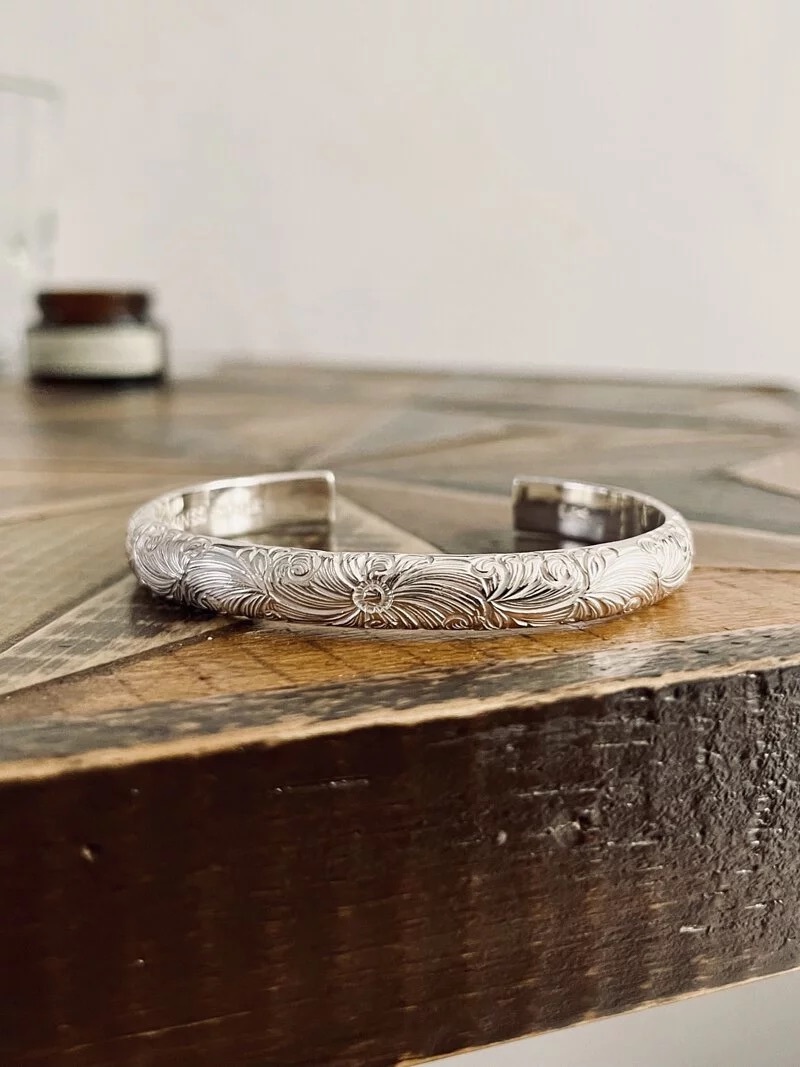 BN-069 7mm 純銀唐草圓手鐲