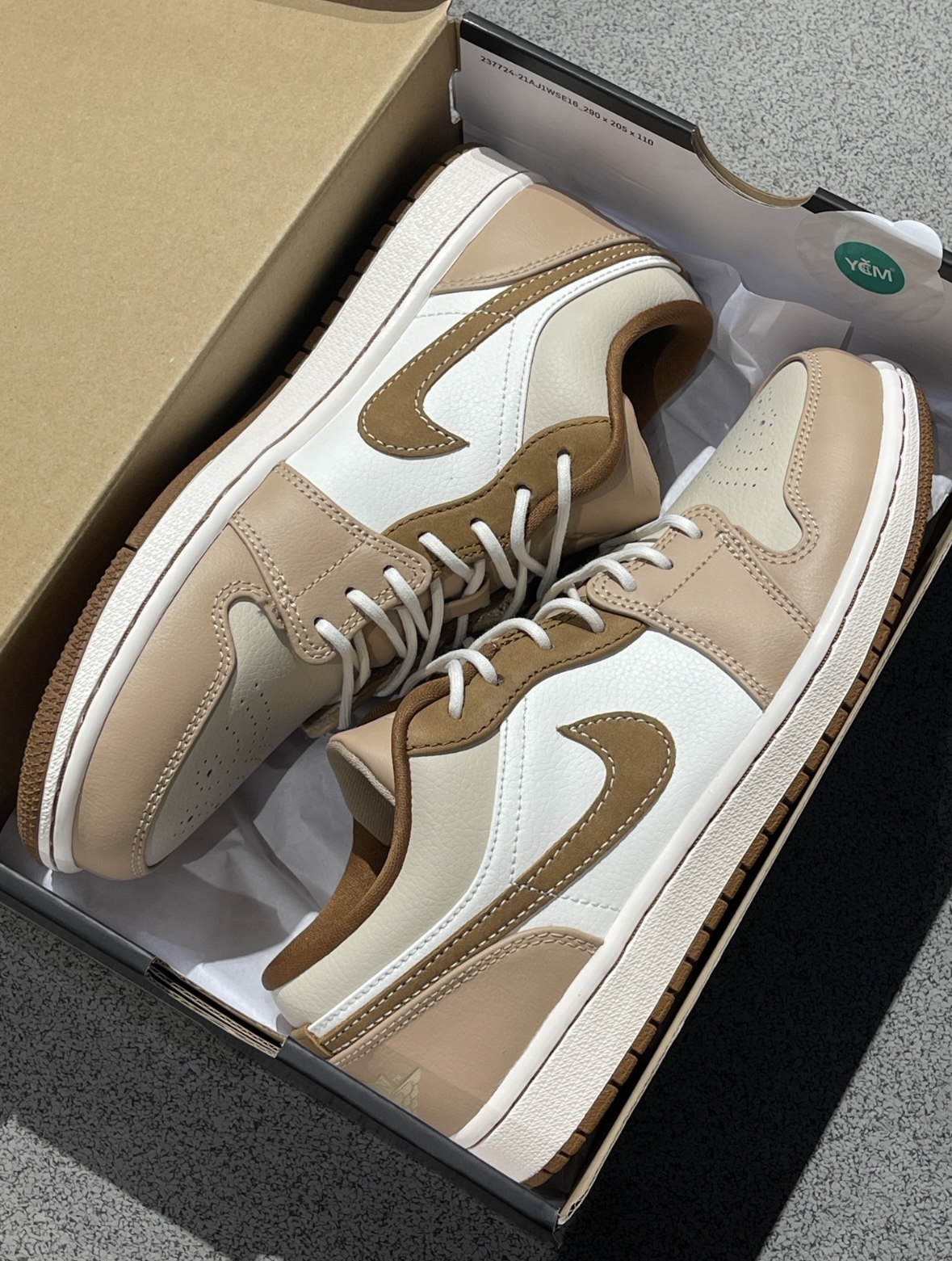 Nike Air Jordan 1 AJ1牛奶糖雕花 咖啡色 皮革 雕花 牛津鞋 HF5753-221/預購