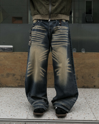 貓抓水洗牛仔褲