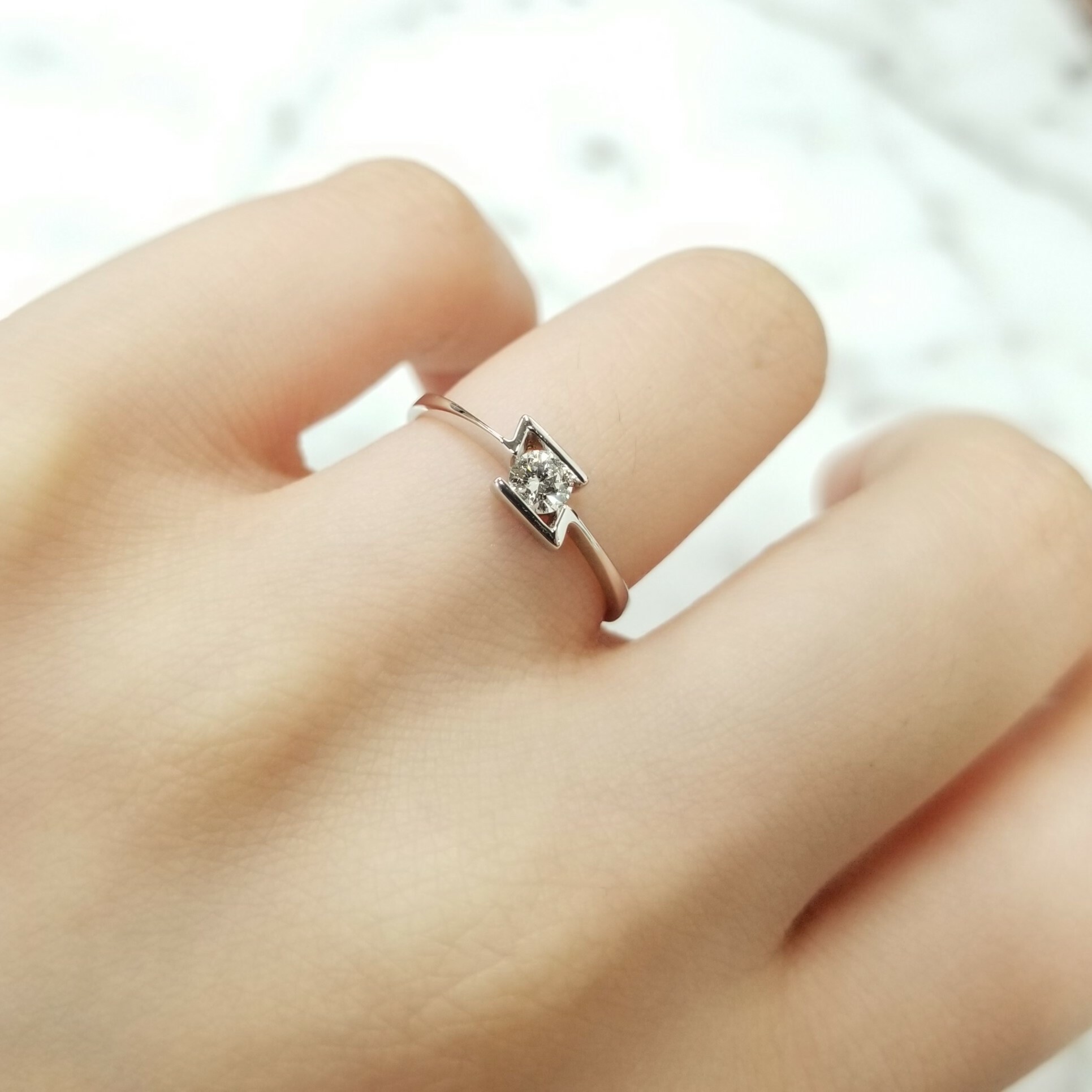 全新18K白金【單粒15份鑽石】戒指