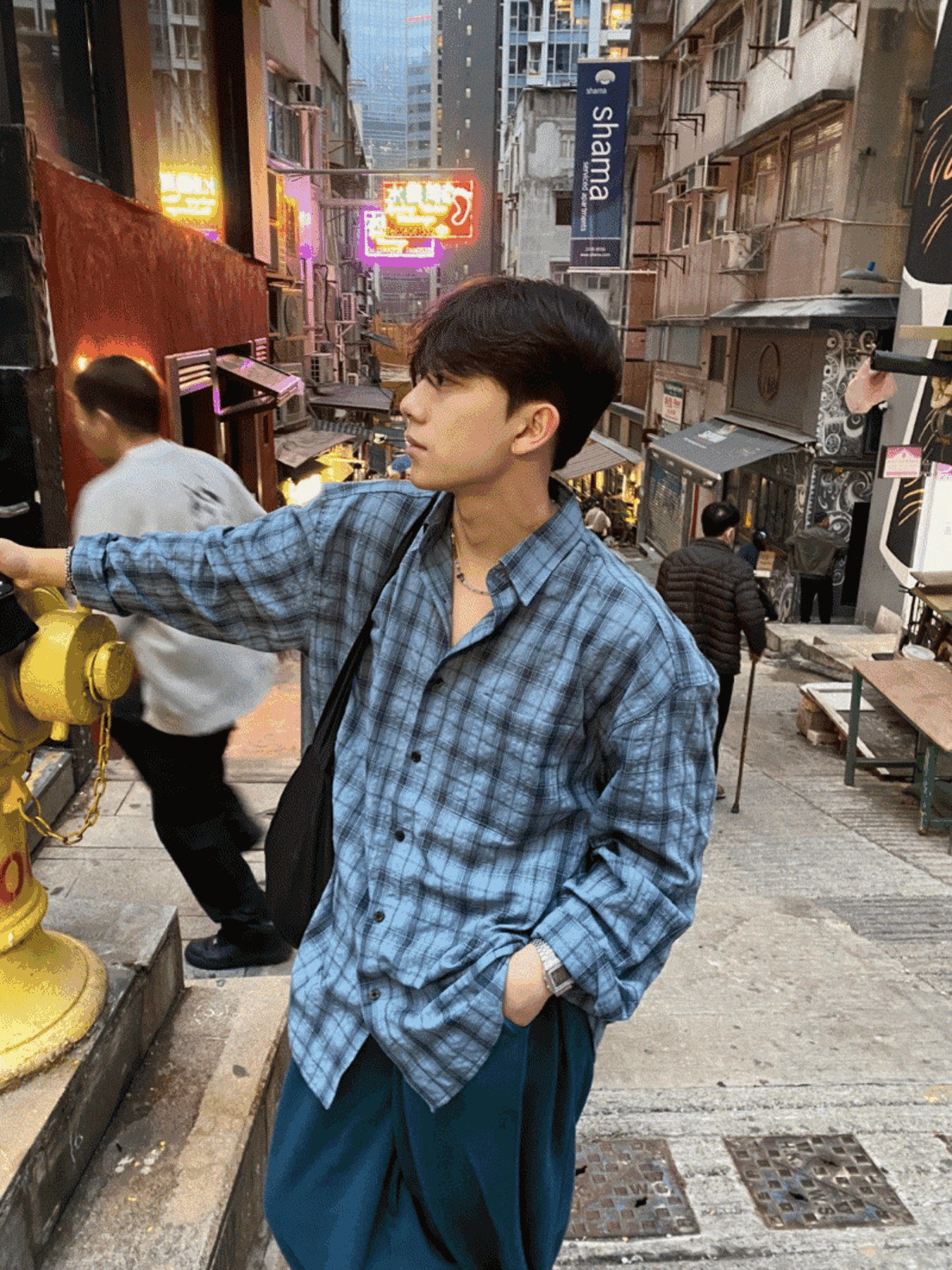 河蘇格蘭格紋襯衫