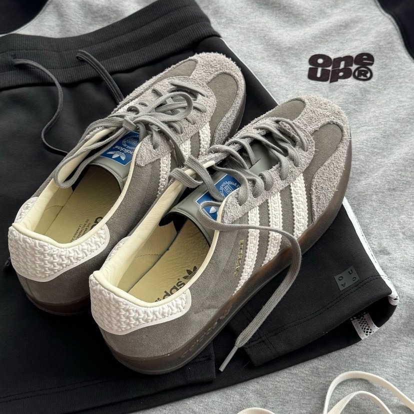 ADIDAS ORIGINALS GAZELLE INDOOR 麂皮格雷灰