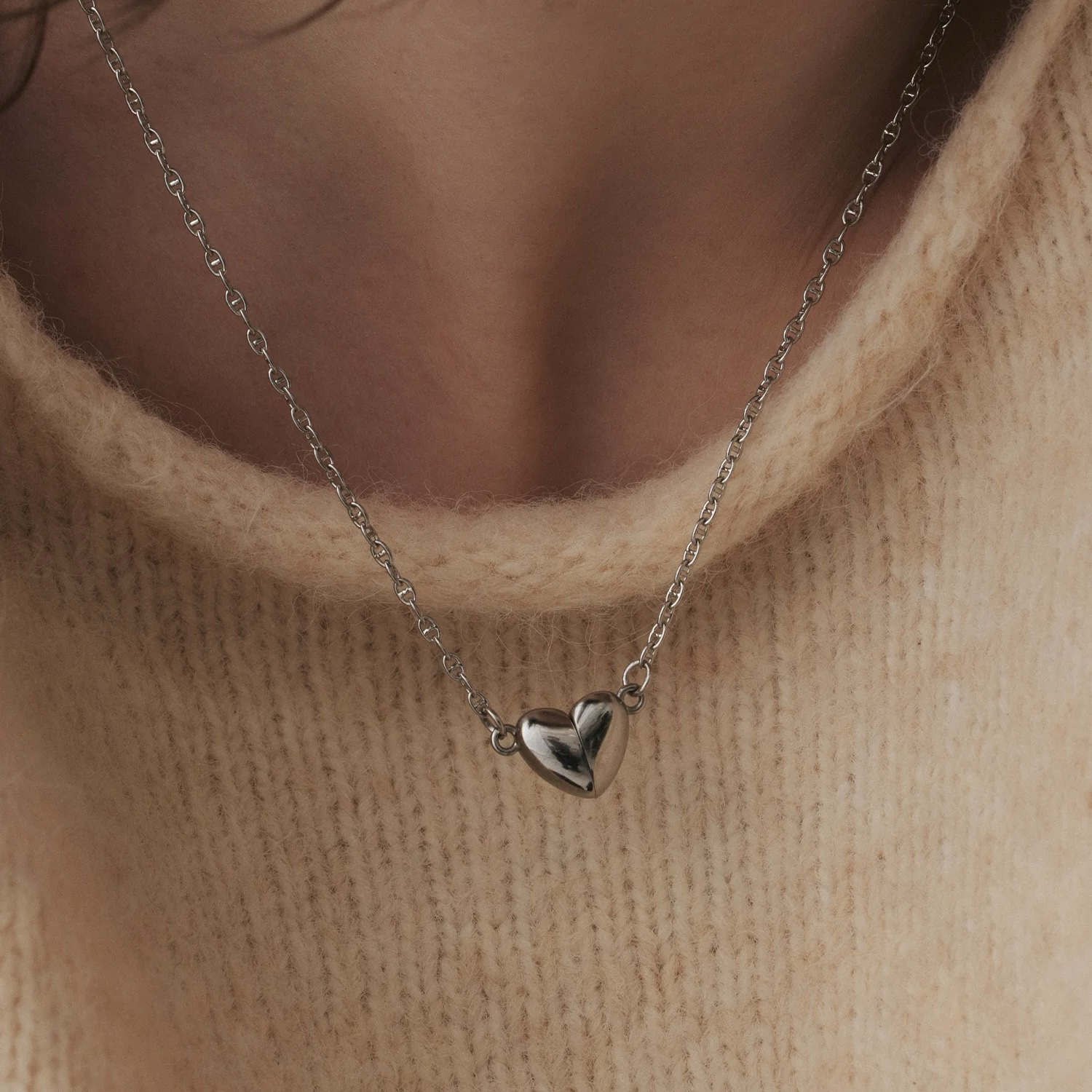 cene 磁吸愛心項鍊