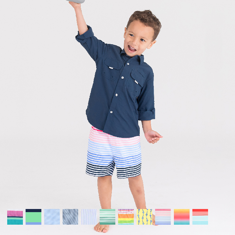 🔥2024新款🔥美國Ruffle Butts - 「水綠色/薄荷綠/矢車菊藍格/海軍藍格紋/長春花藍條紋/海洋藍綠色條紋/彩虹島嶼條紋/黃鯊魚/海灘天堂/海洋地平線/大海閃亮」 男童泳褲