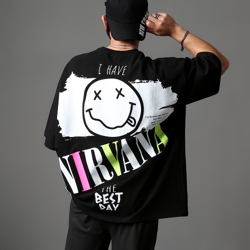 快樂微笑大印花寬鬆短袖T恤