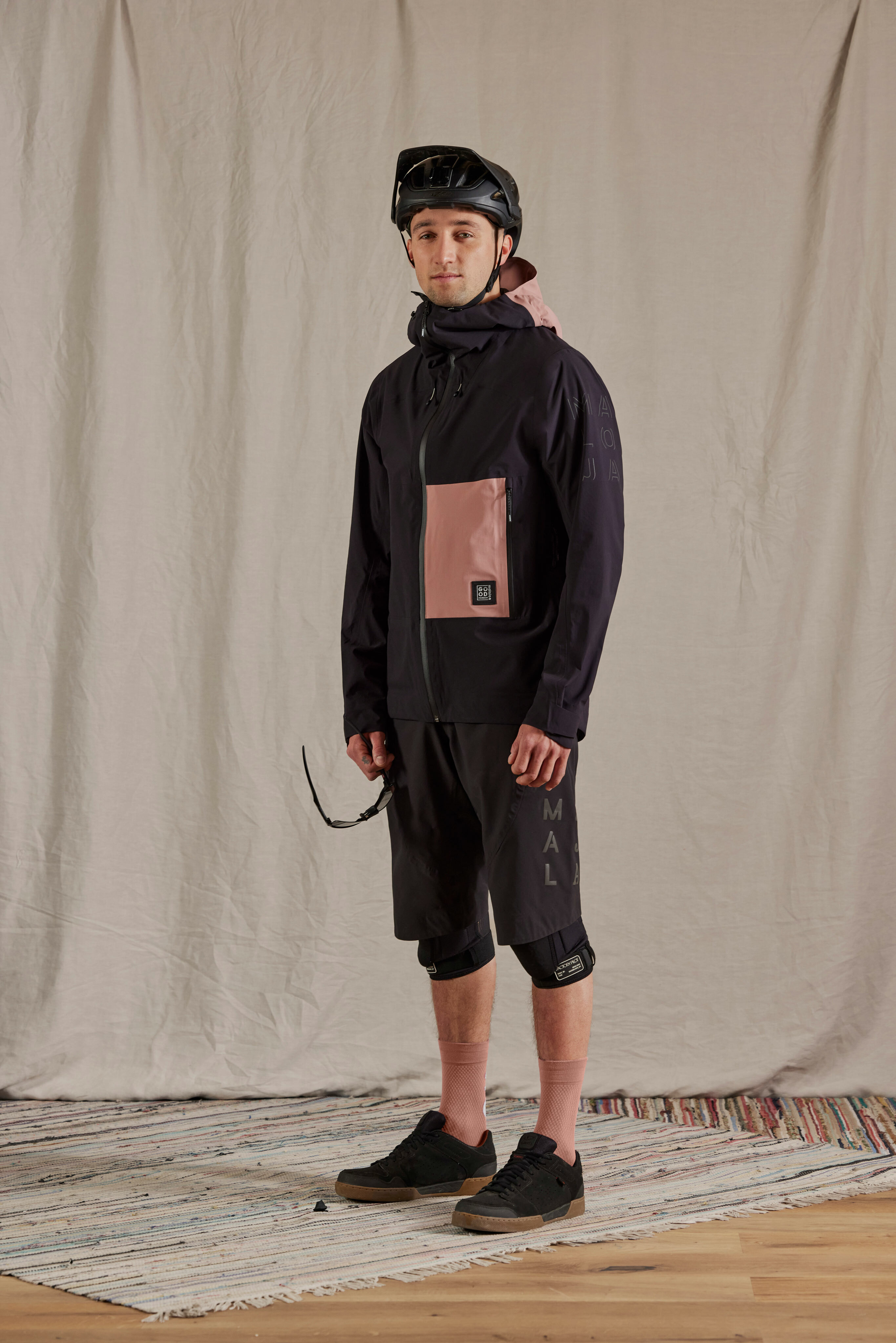 【MALOJA】男3L防水防風連帽外套 / 24MA37201-[大地棕、黑粉拚]