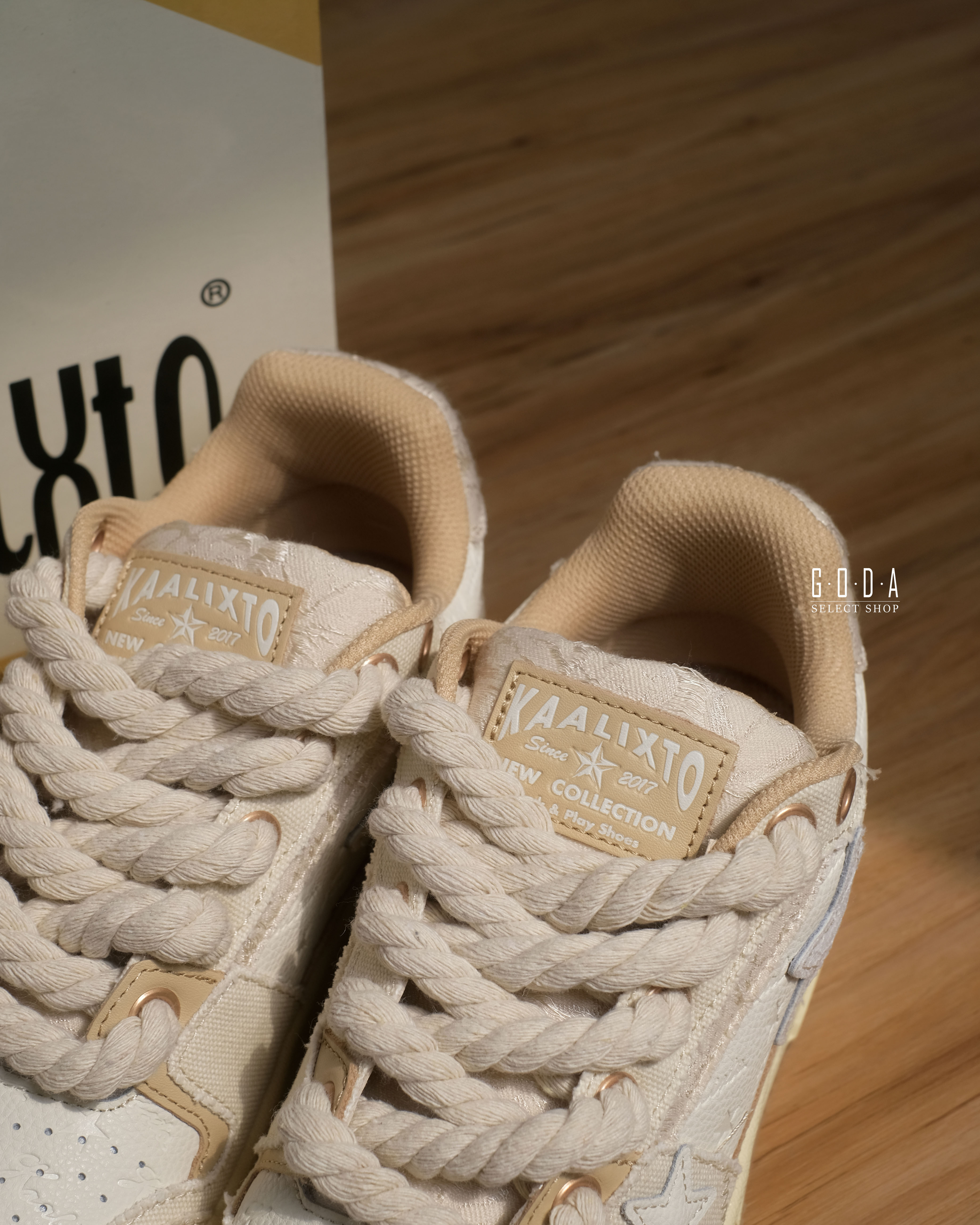 (車澈聯名) KAALIXTO RETRO VINTAGE JACQUARD LACE提花蕾絲 星星 KSH230411