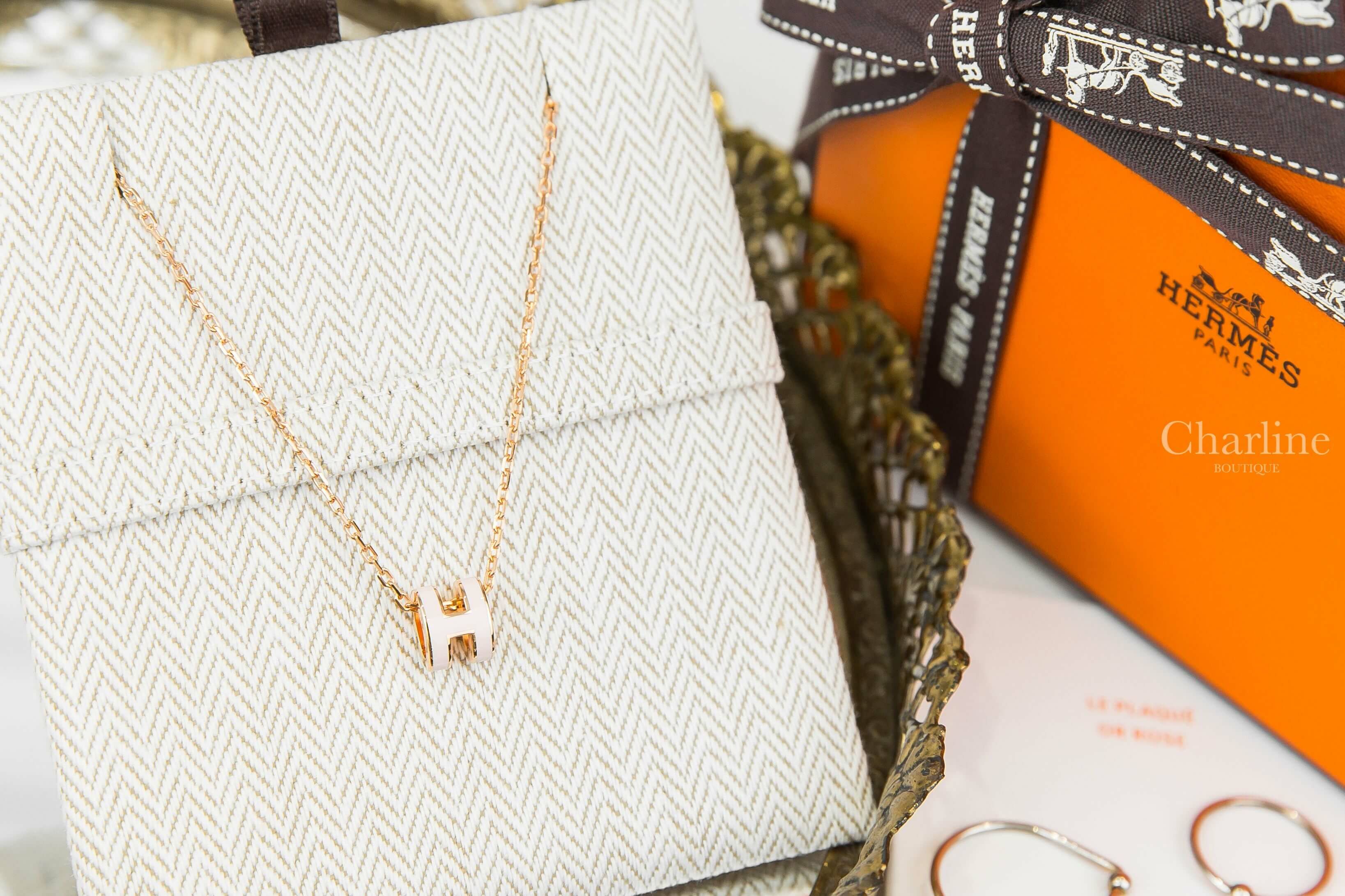 Hermès Mini Pop H Pendant 淡粉色迷你珐瑯鍍玫瑰金簍空橢圓項鍊-Charline Boutique 精品代購