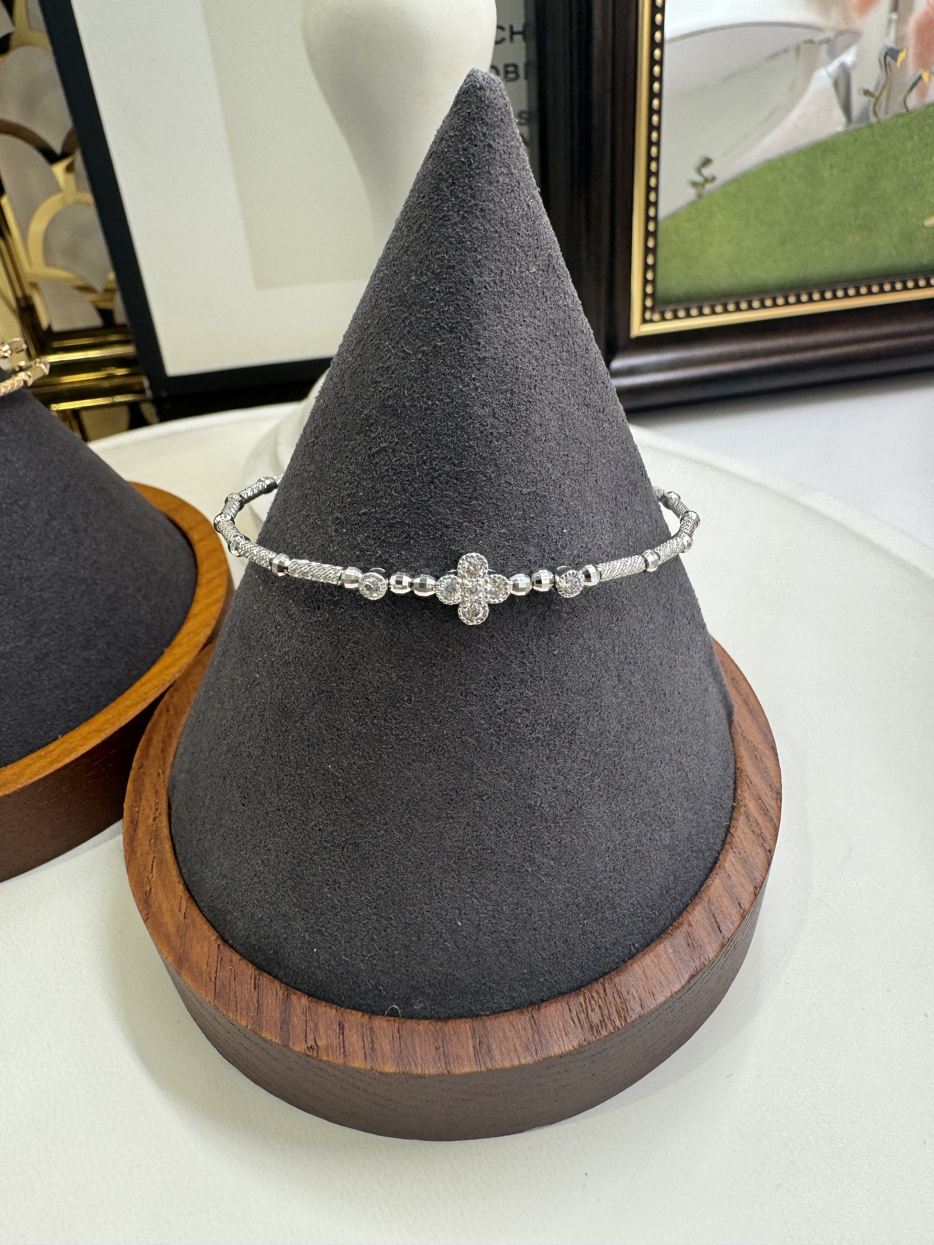 日本製18K白色鑽石小花手鐲D0.20