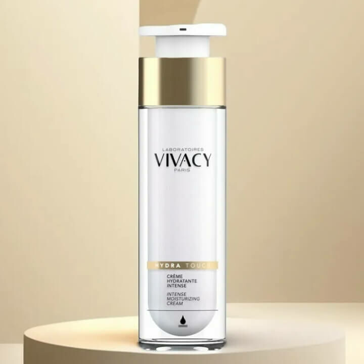 臉部乾燥保養品推薦 2：Vivacy 恆久保濕小金瓶