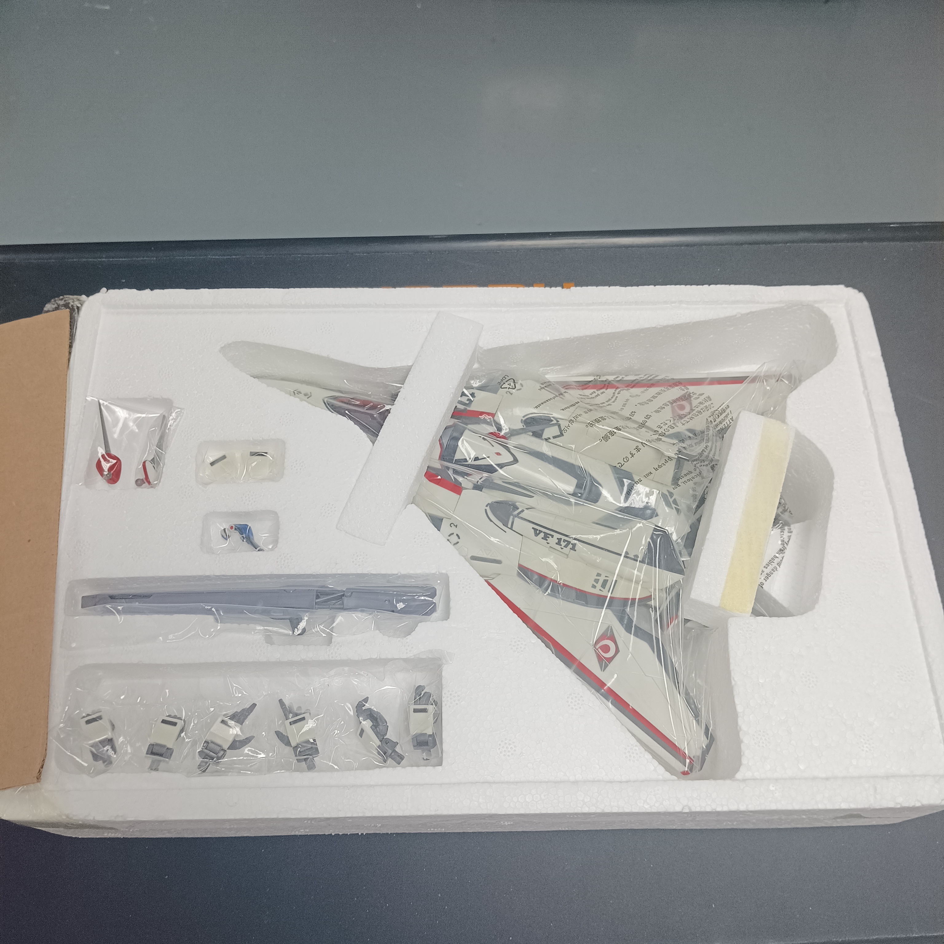 寄賣-其它-超時空要塞 DX 超合金 VF-171EX早乙女機 連Armored Parts