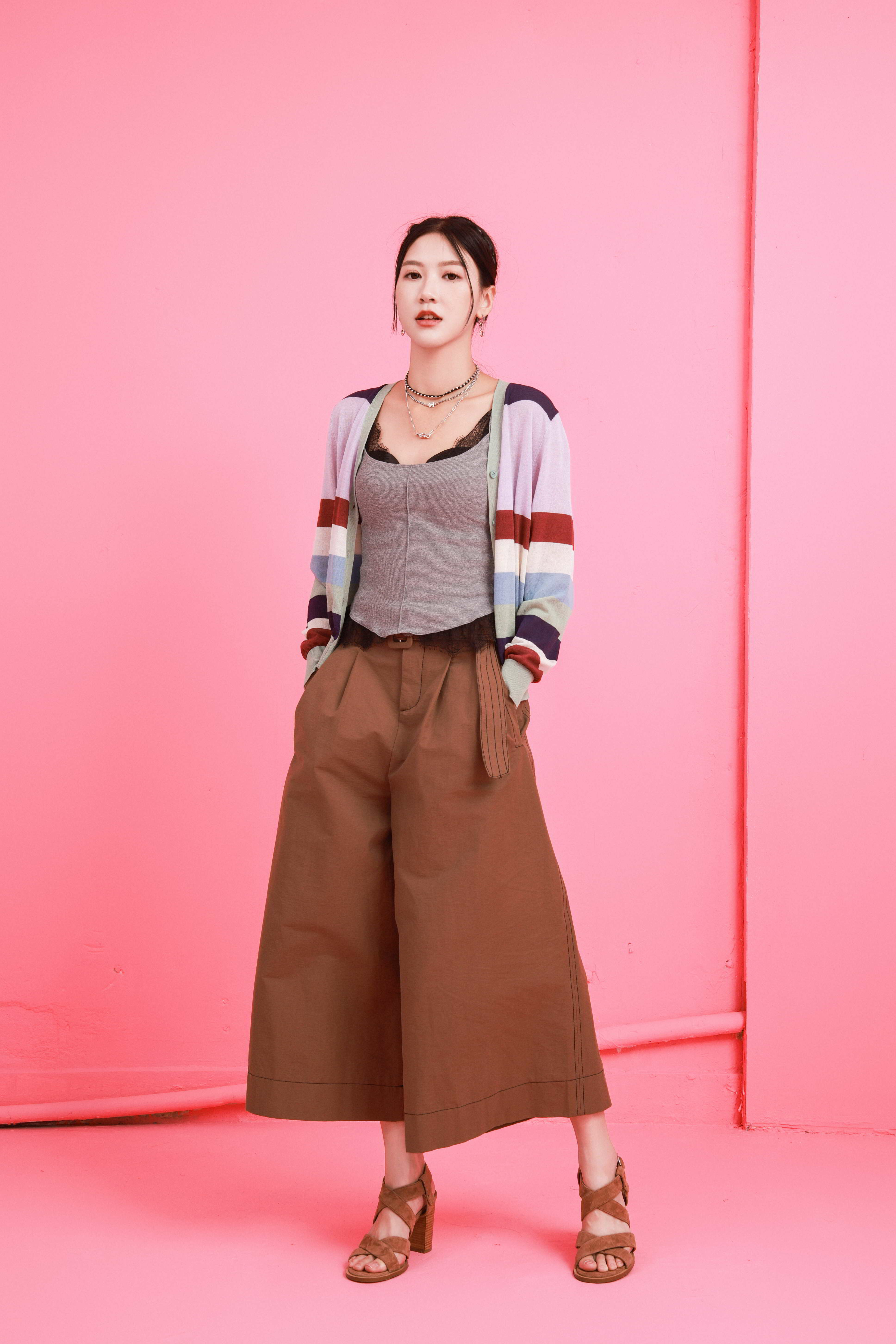 造型 859（外套＋上衣＋長褲）