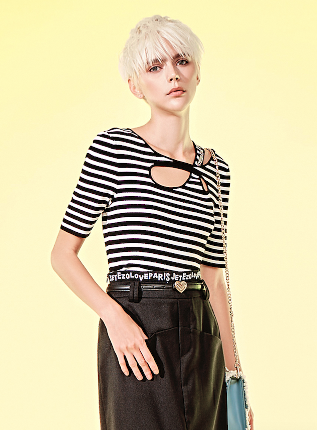 BD10251A1 胸前簍空細條紋線衫