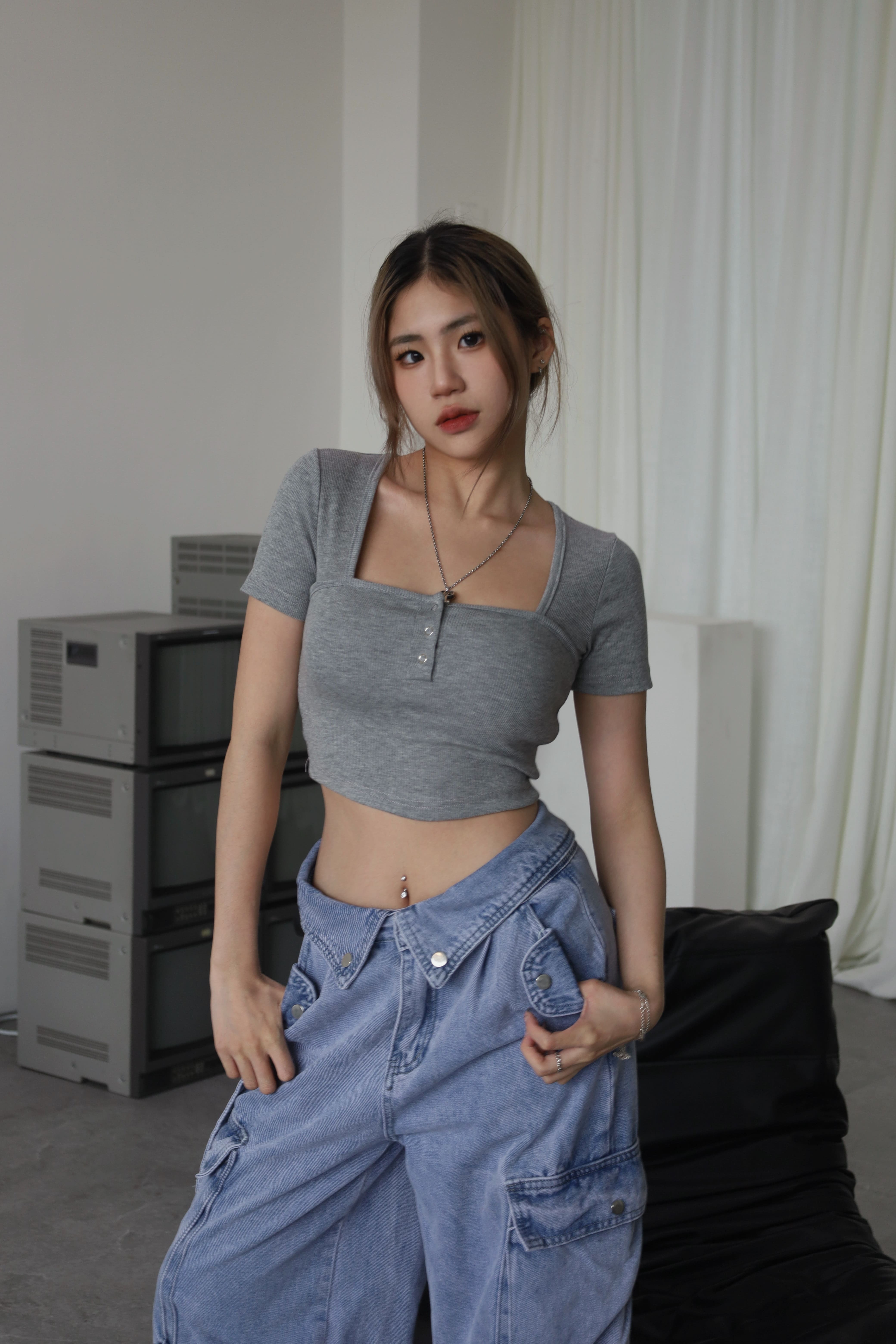 方領排釦短版上衣