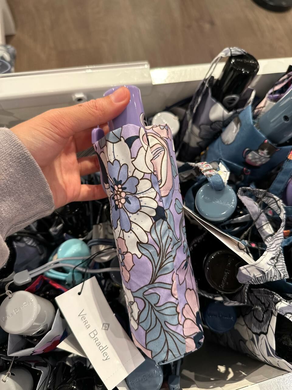 [S] VERA BRADLEY 15384-18102 AUTOMATIC MINI UMBRELLA,ALOHA BLOOMS LAVENDER, 886003583739 (SVB43)