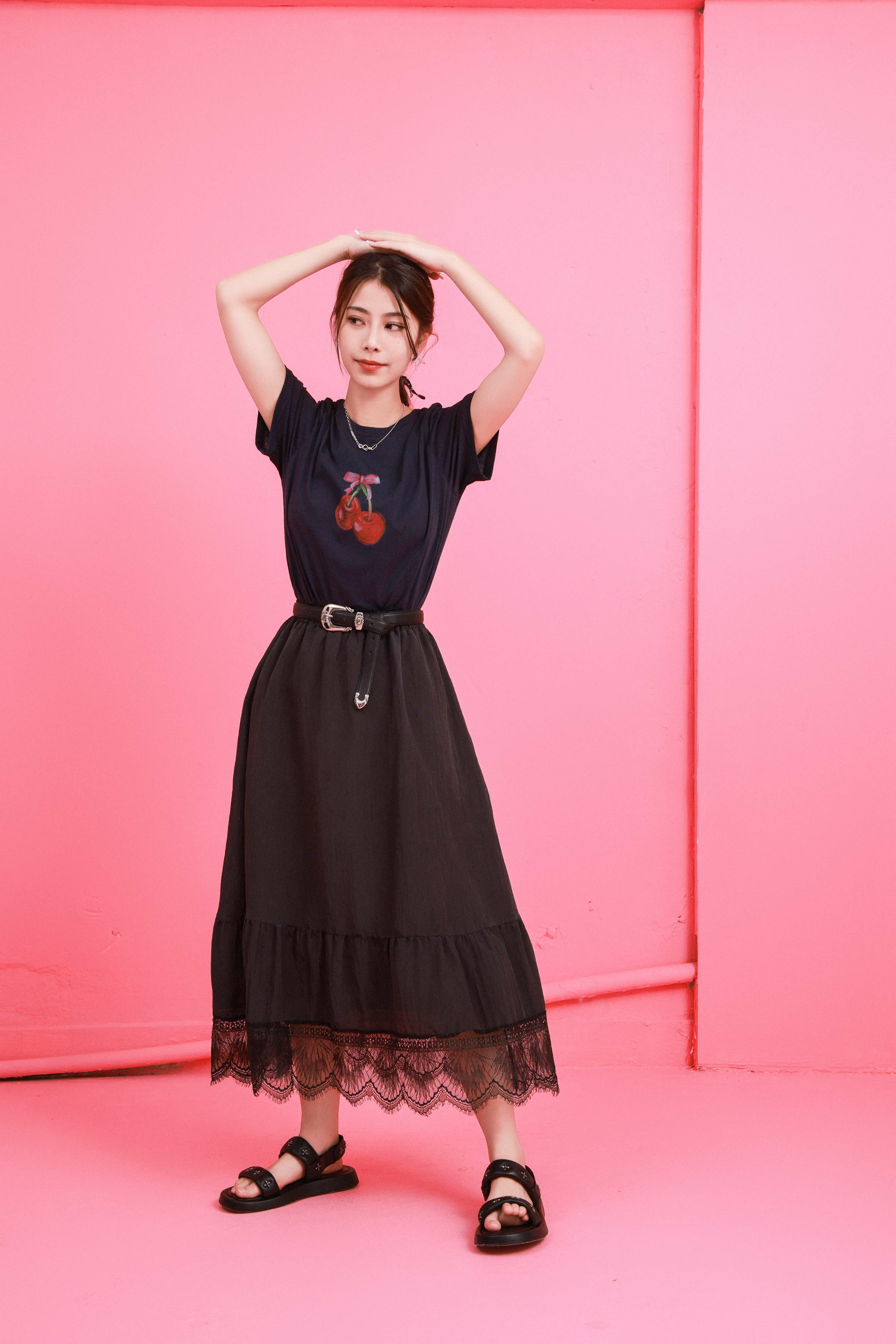 造型 869（Tee＋半截裙）