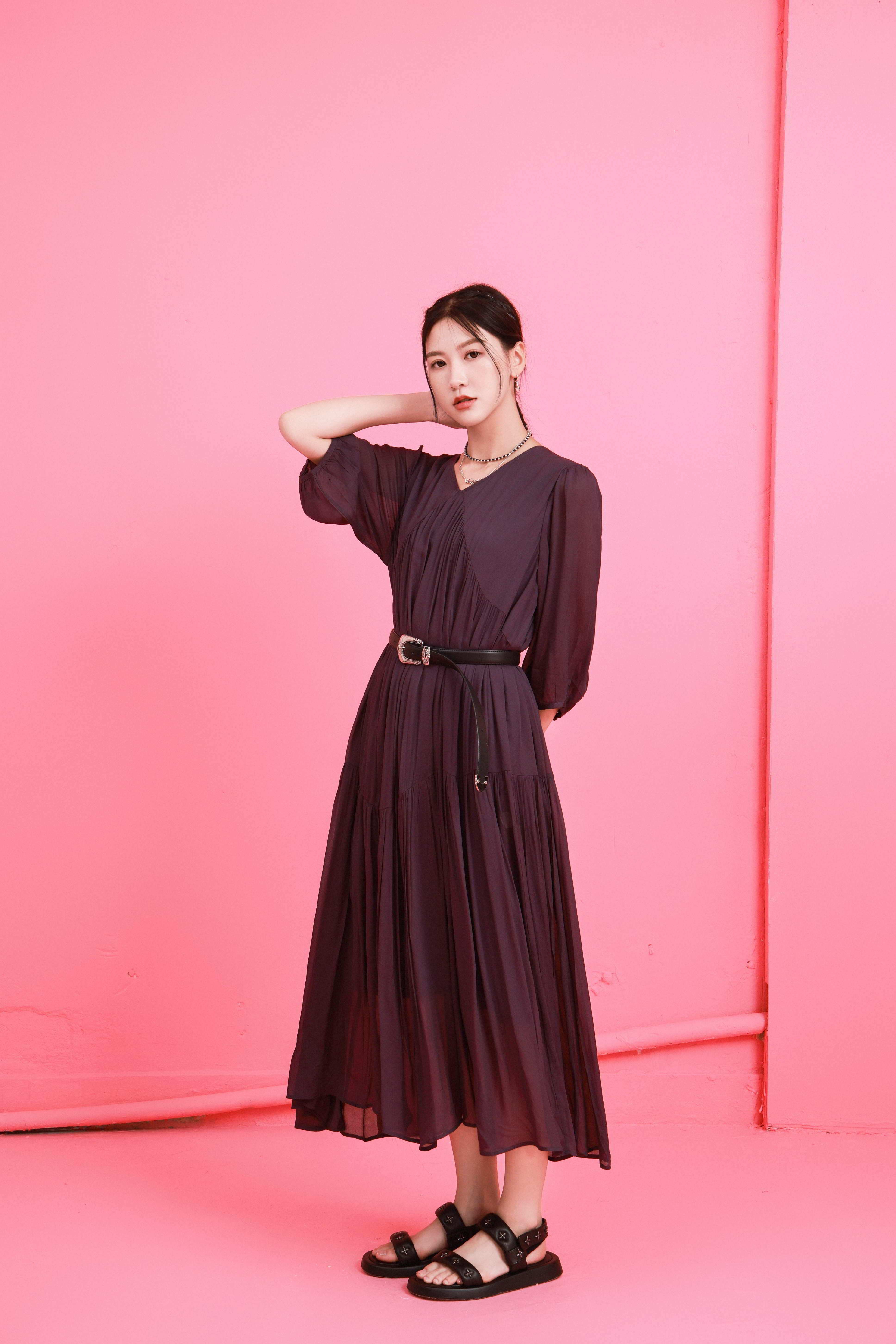 造型 871（連身裙＋皮帶）