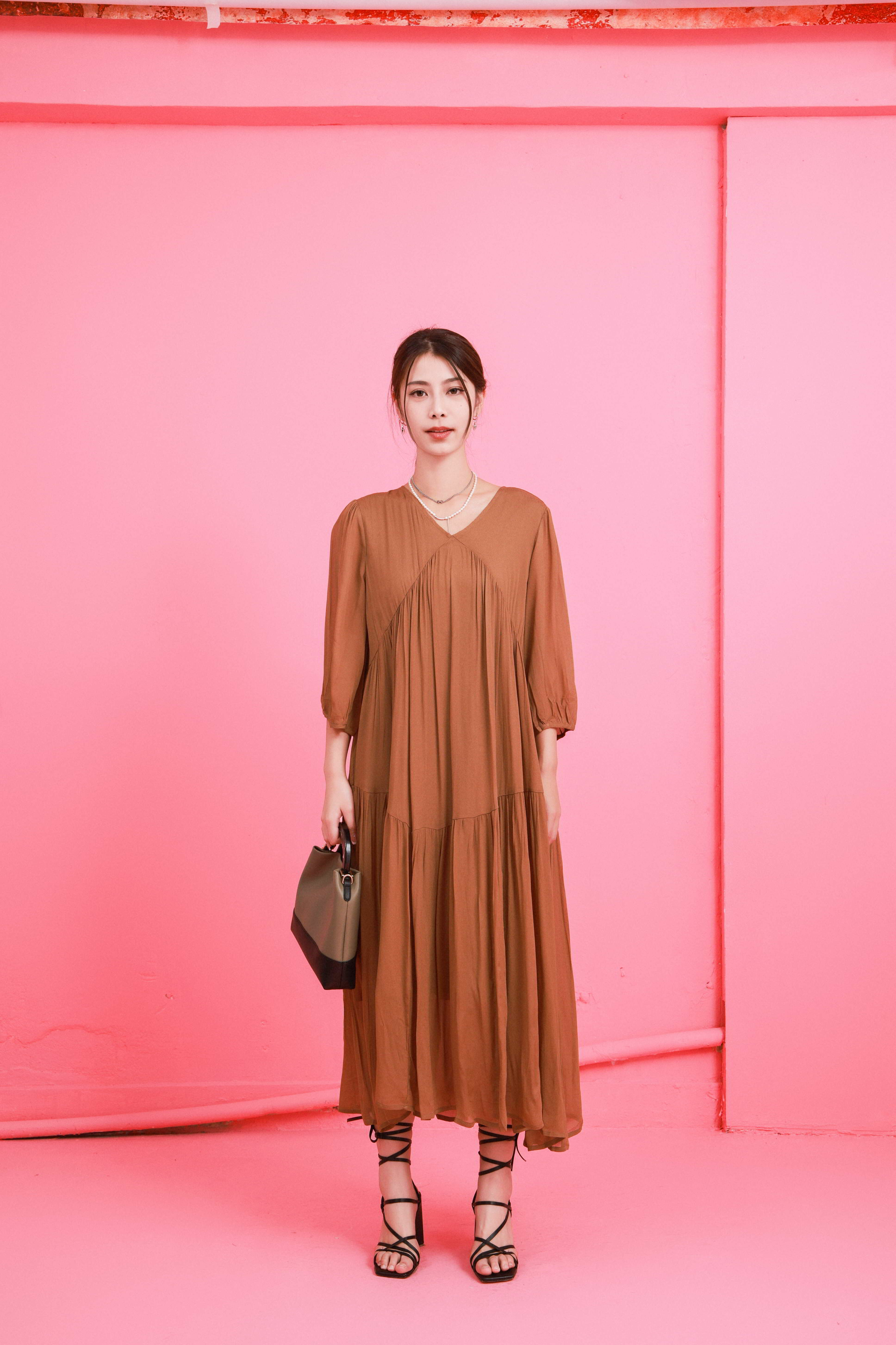 造型 872（連身裙＋袋）