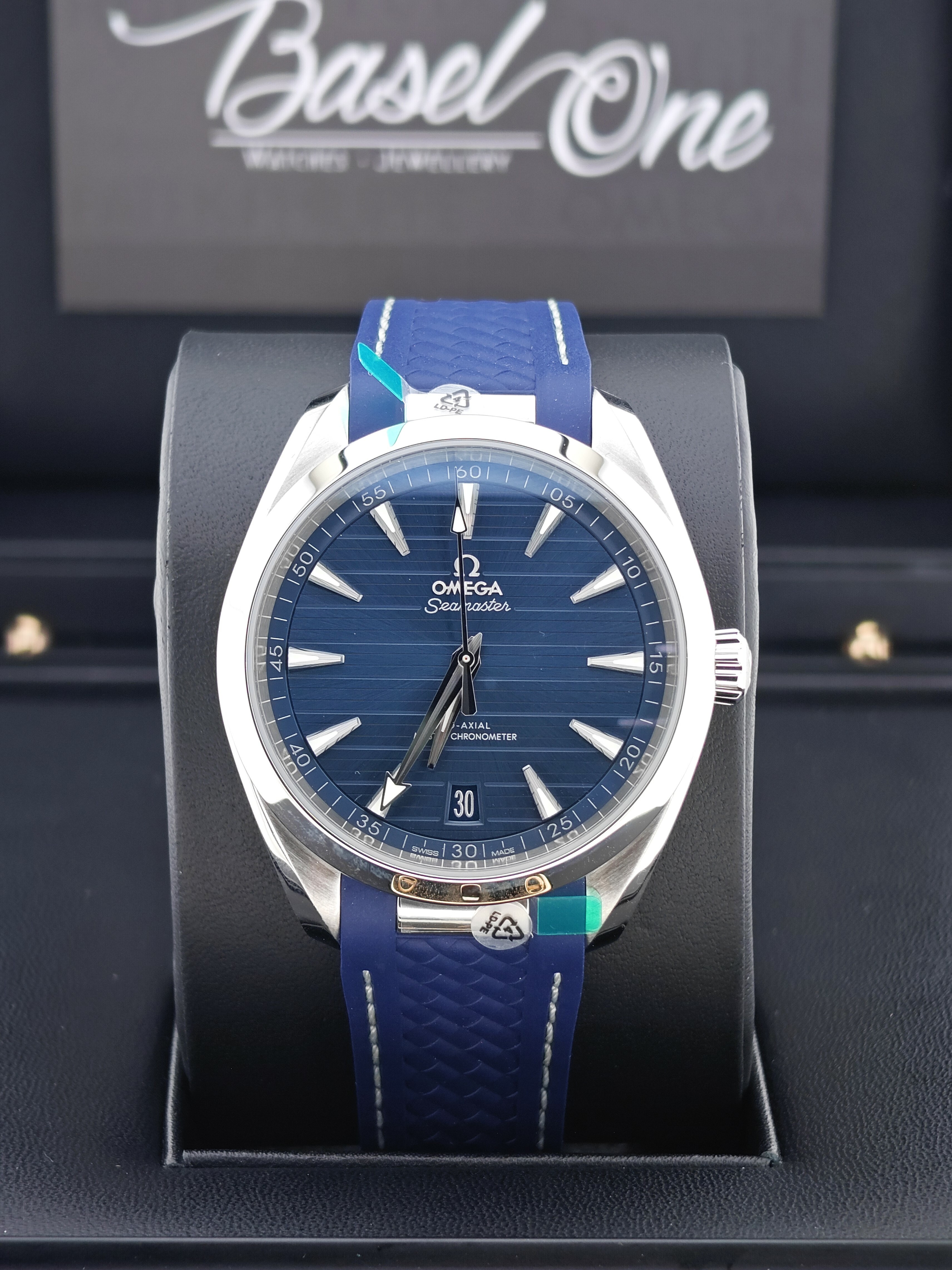 BRAND NEW OMEGA 220.12.41.21.03.007 22012412103007 BLUE DIAL AQUA TERRA 150M CO‑AXIAL MASTER CHRONOMETER RUBBER STRAP 41 MM