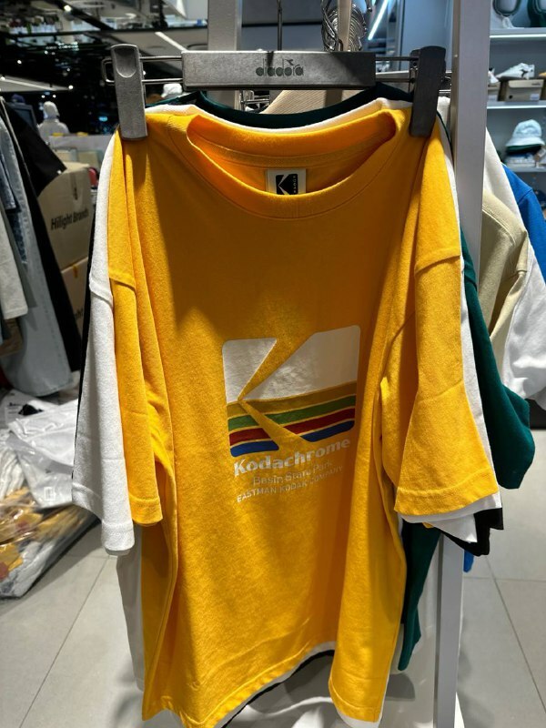 [S] KODAK RAINBOW BIG LOGO SHORT SLEEVE T-SHIRT,YELLOW, K3223RRS24-YLW (SKD13)