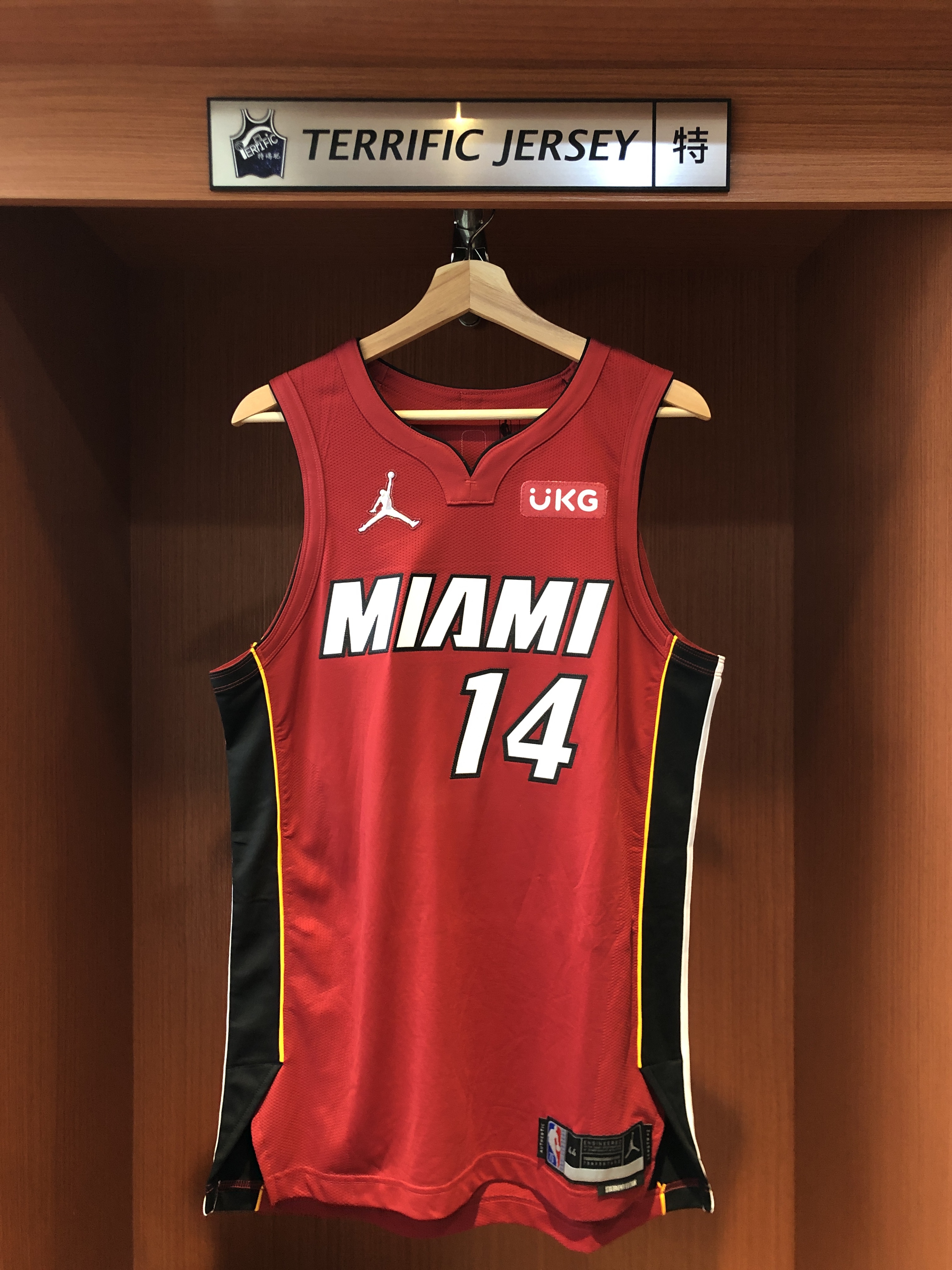 NBA球衣 Tyler Herro 邁阿密熱火紅 75周年 鑽石標 Statement Jordan Authentic 球員版 電繡 含贊助商標 全新