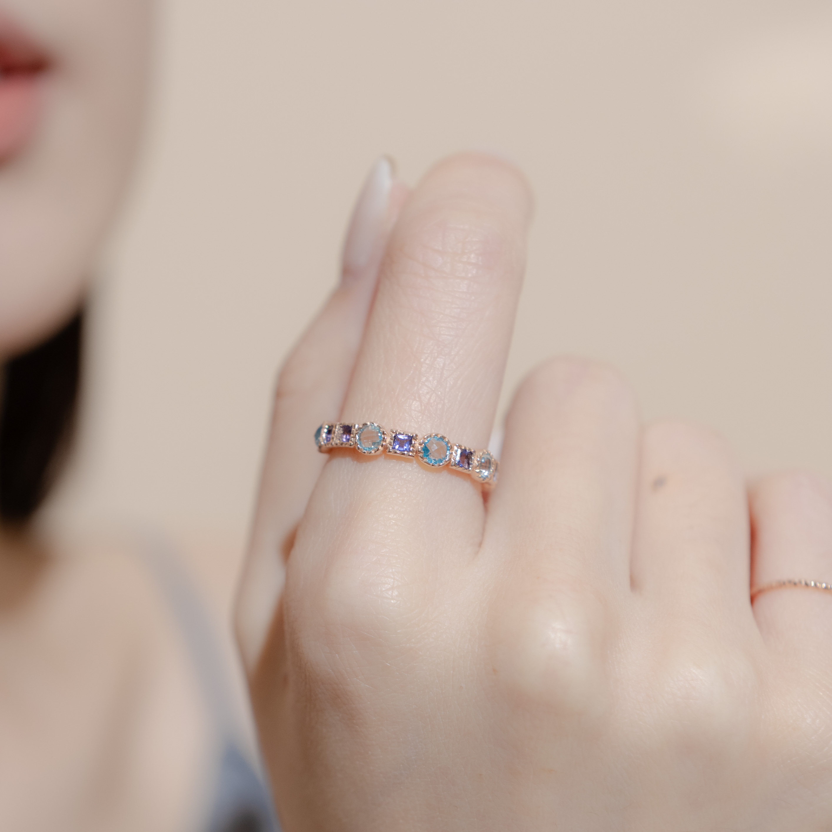 蛋糕整圈方圓托帕菫青石戒指