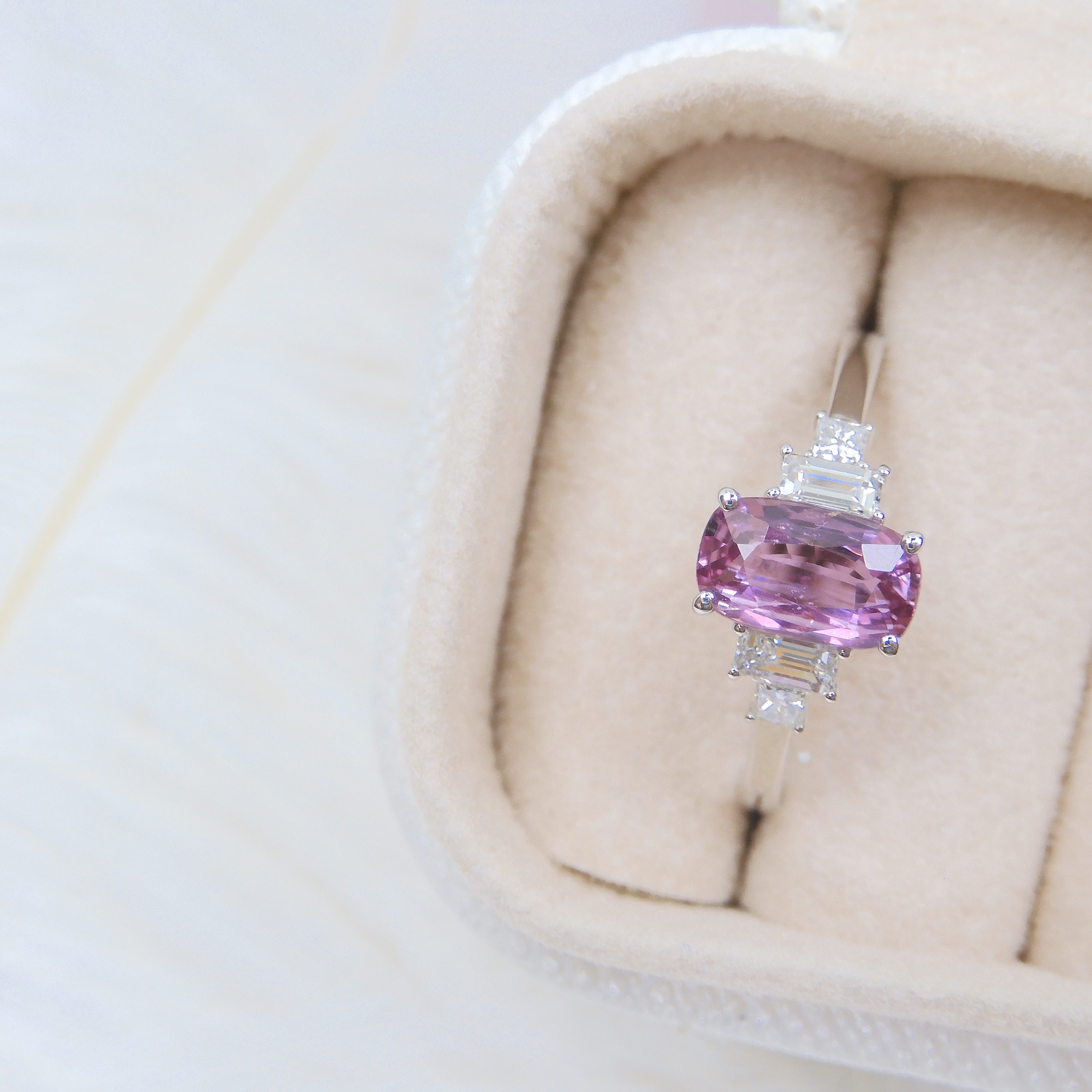 18K金 1.01ct 粉紅藍寶石戒指 (配國際證書)