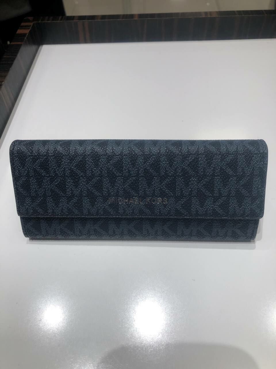 [S] MICHAEL KORS 36F3COLN2B COOPER FOLDING SUNGLASS CASE,ADMRL/PALE BLUE, 196237099280 (SMK921)