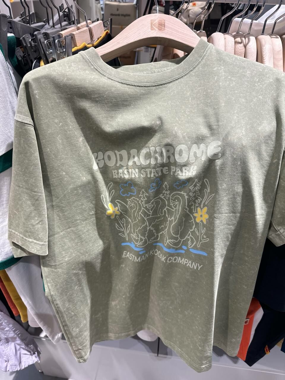 [S] KODAK TRIP GRAPHIC SHORT SLEEVE T-SHIRT,KHAKI, K3223RRS41-KHK (SKD31)