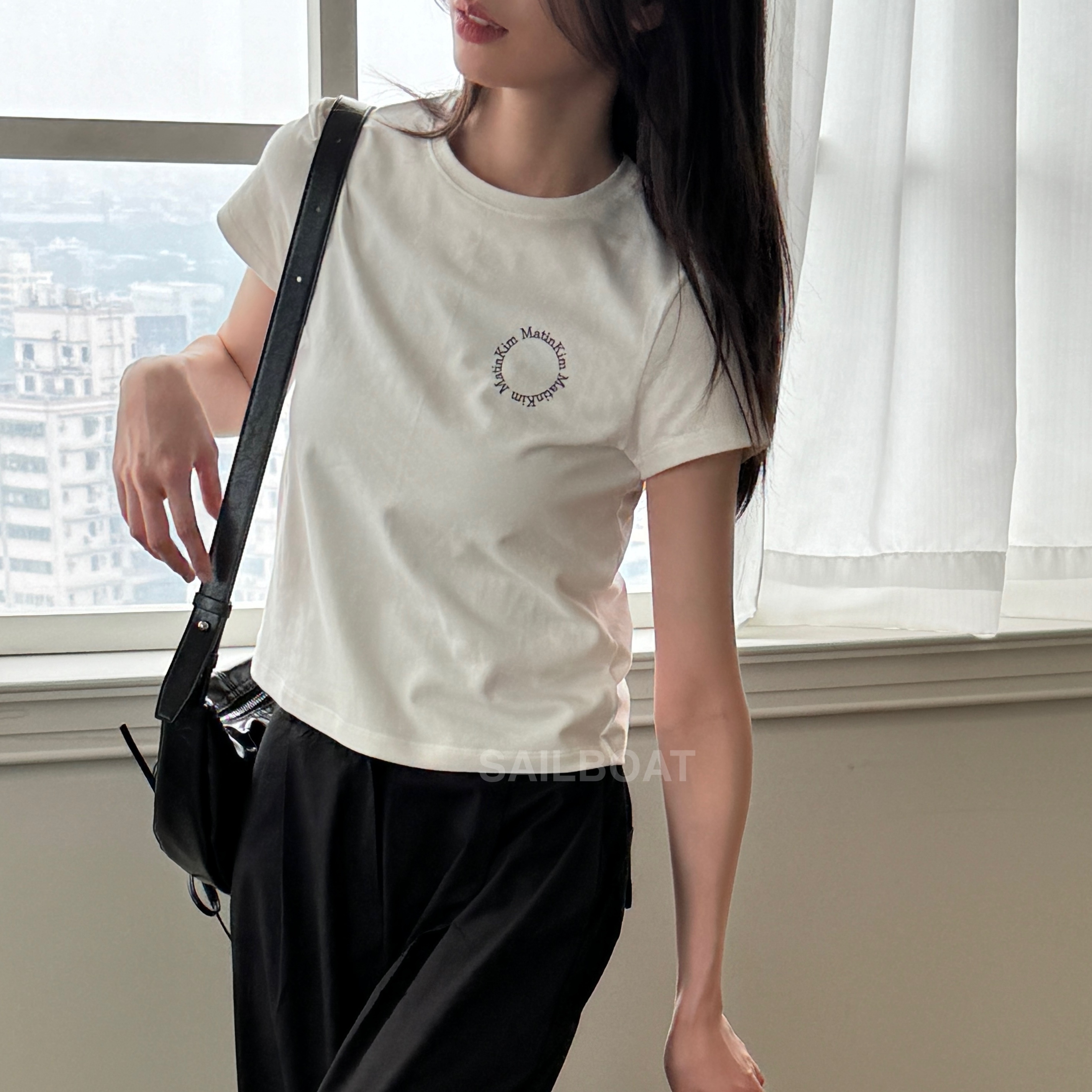 ★Matin Kim★ MATIN CIRCLE LOGO CROP TOP IN WHITE MK2400TS00 Matin Kim Logo Crop Top In White | Basic Tees for Women
