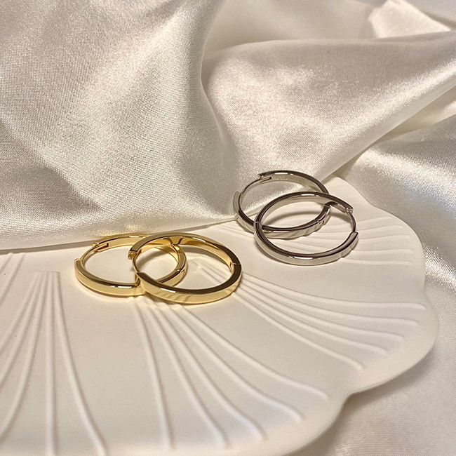 百搭款質感圈圈耳環-兩色