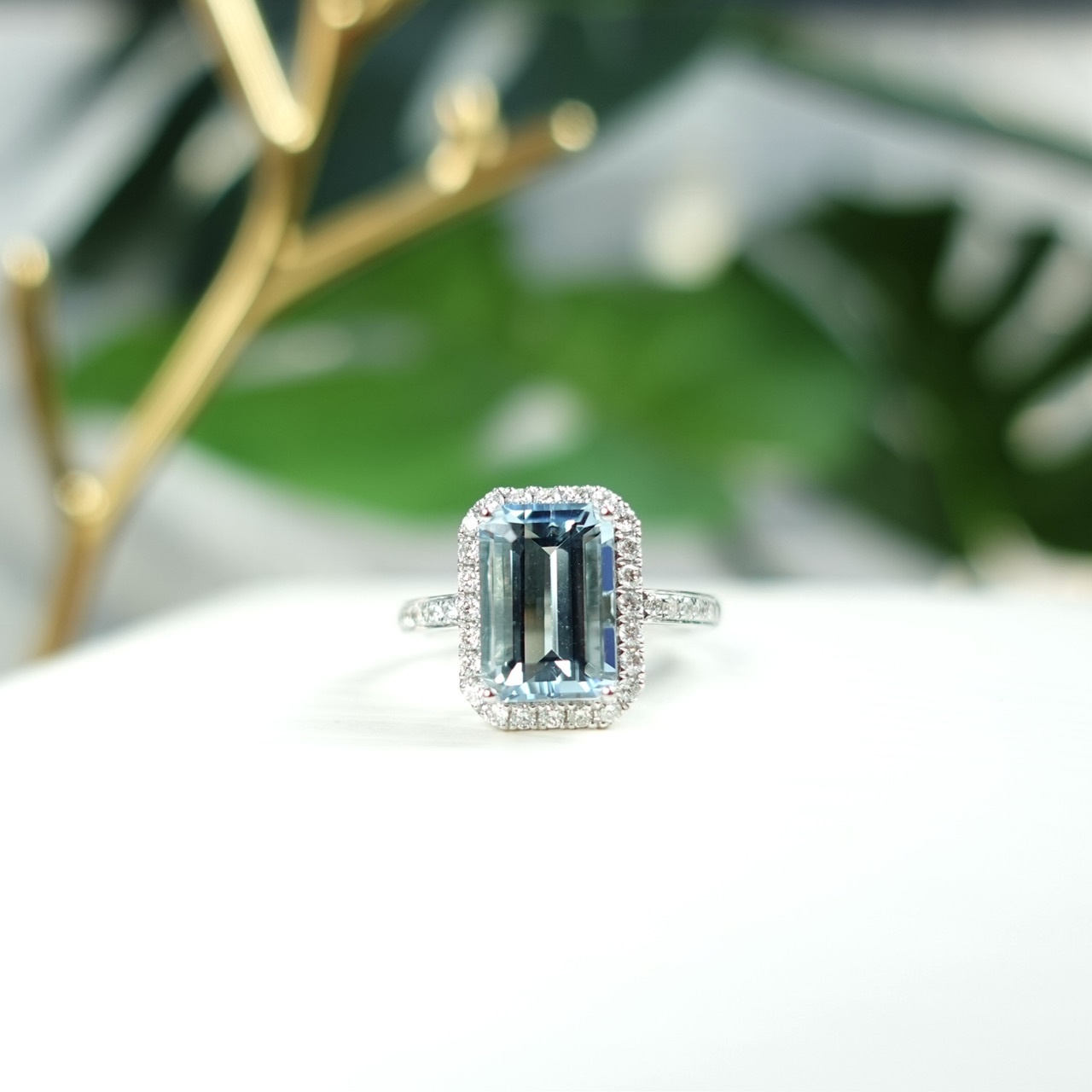 2.36ct海藍寶18K金鑽石戒指 (帶GUILD證書)