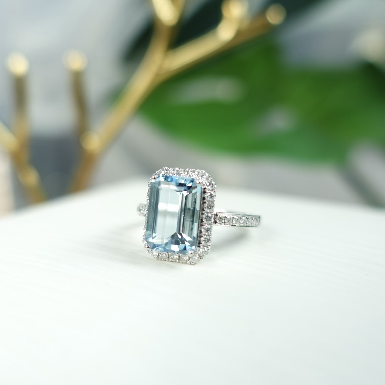 2.36ct海藍寶18K金鑽石戒指 (帶GUILD證書)