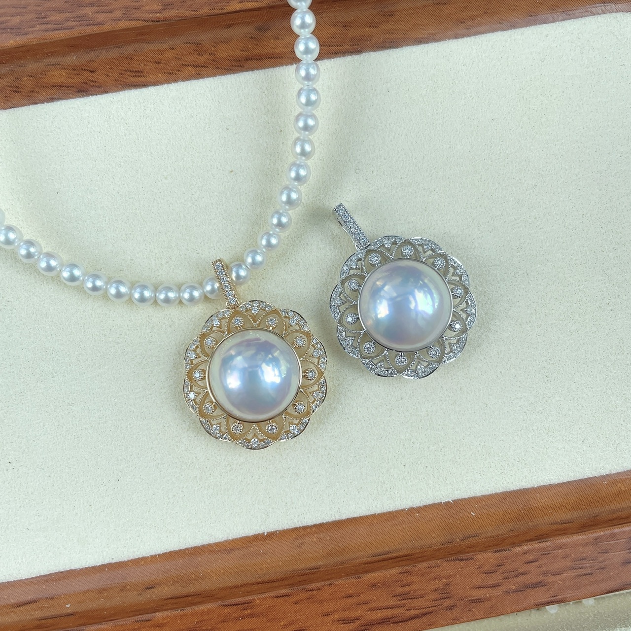 18K金日本稀有極光白色馬貝珠鑽石開口吊墜 (13-14mm)