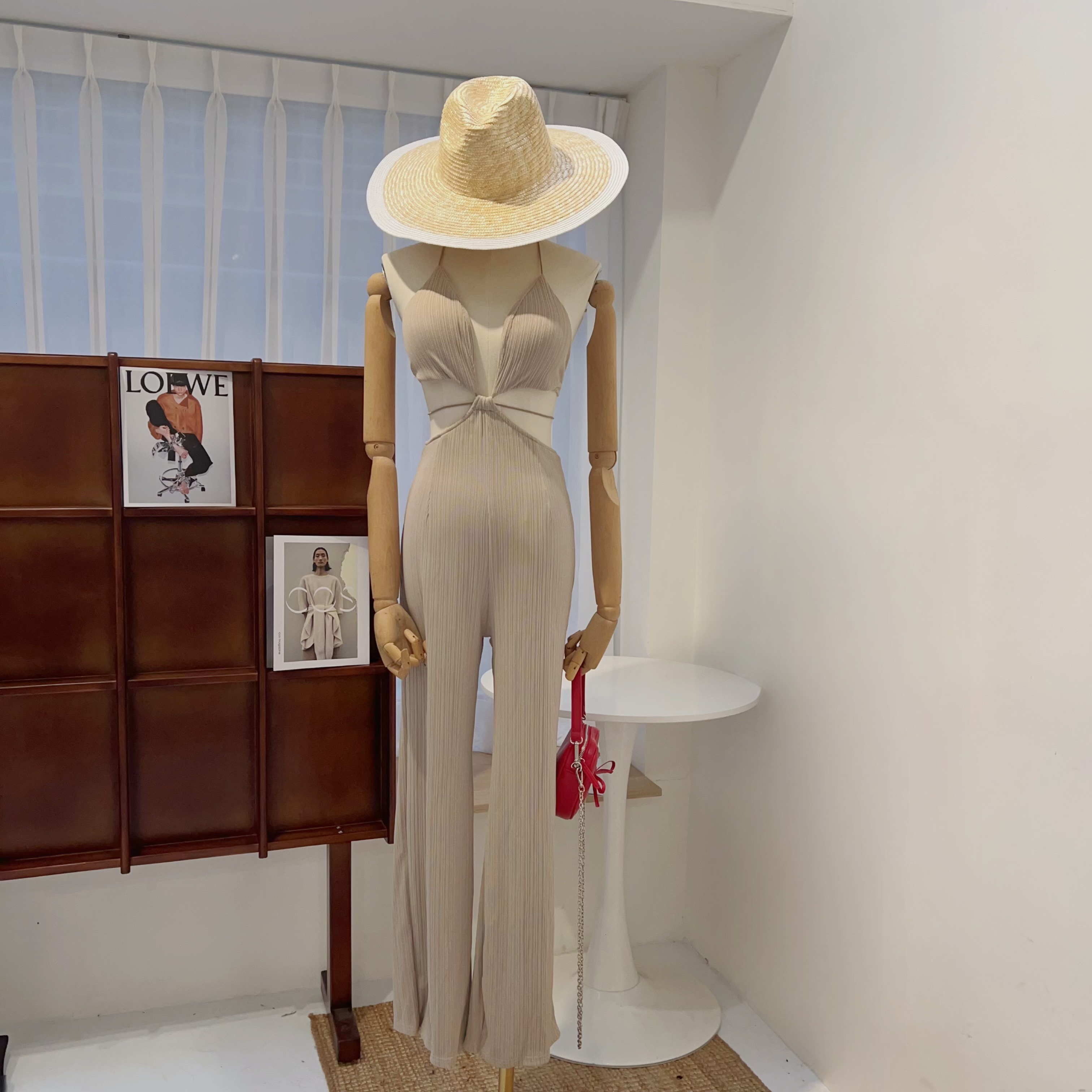 歐美露背綁帶連身褲