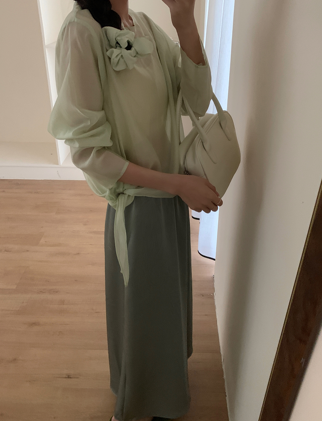 側綁帶雪紡長袖上衣