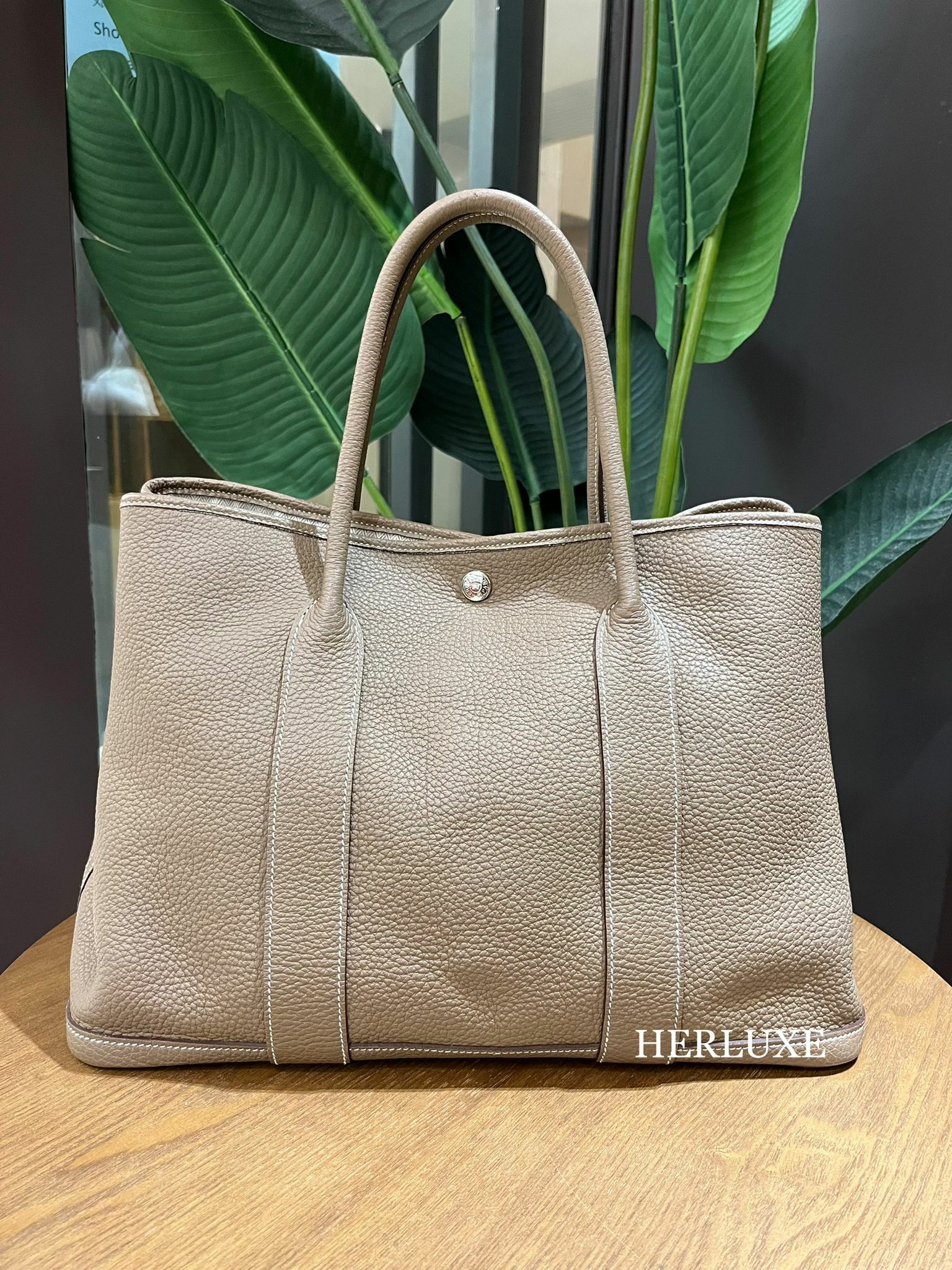 Garden party 36 18 etoupe leather C （ 95% new  ）