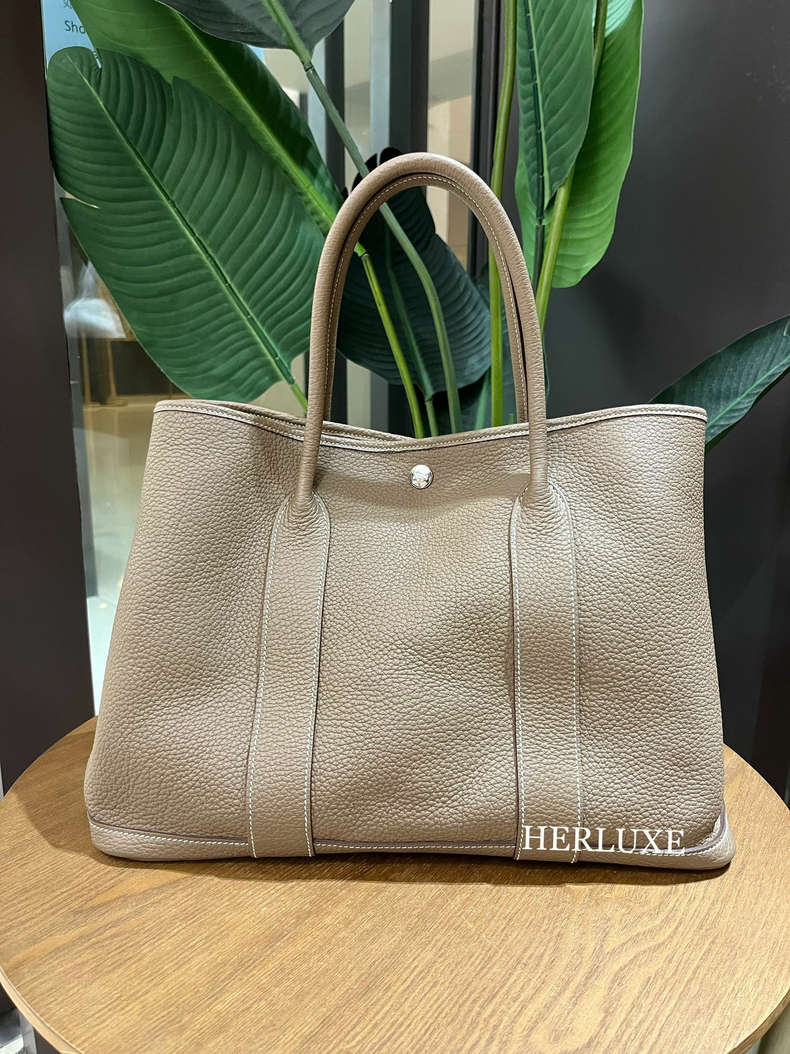 Garden party 36 18 etoupe leather C （ 95% new  ）