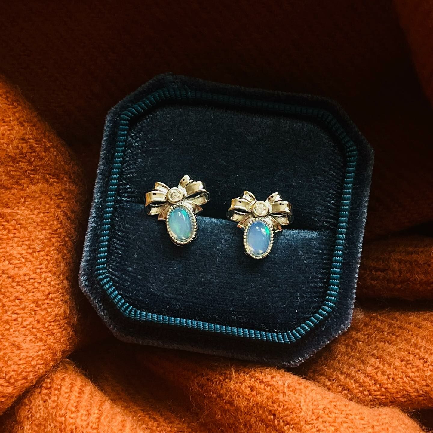 [原石] 衣索比亞蛋白石 耳環