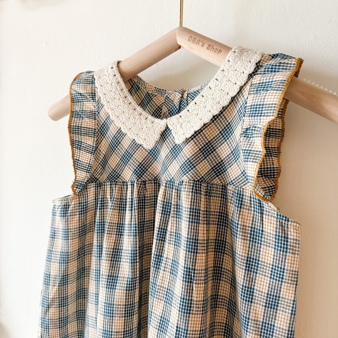 藍格子花邊洋裝