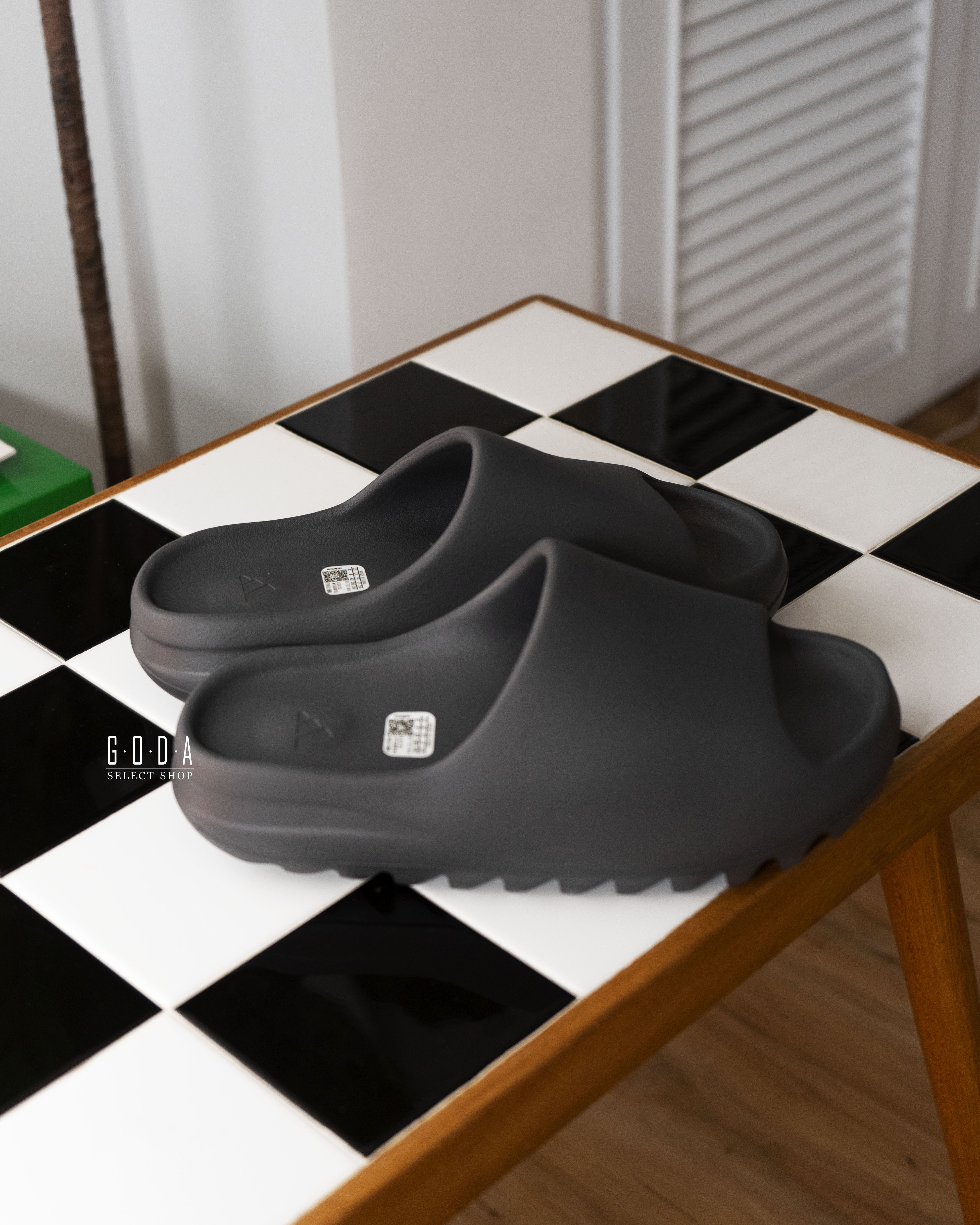 Adidas Yeezy Slide Granite 深灰 拖鞋 ID4132