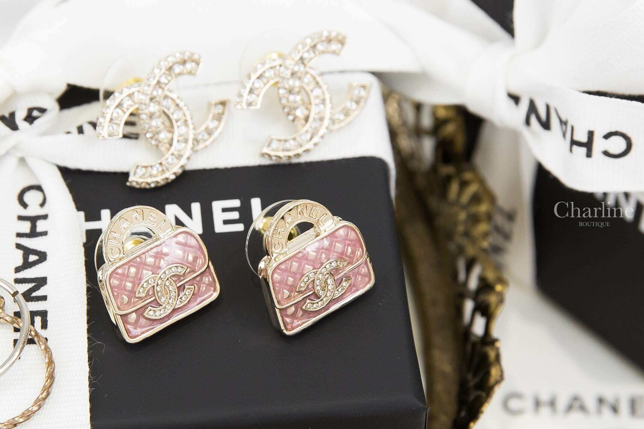 Chanel Earrings 金色水鑽雙CC字母粉色手提包包耳環-Charline Boutique 精品代購