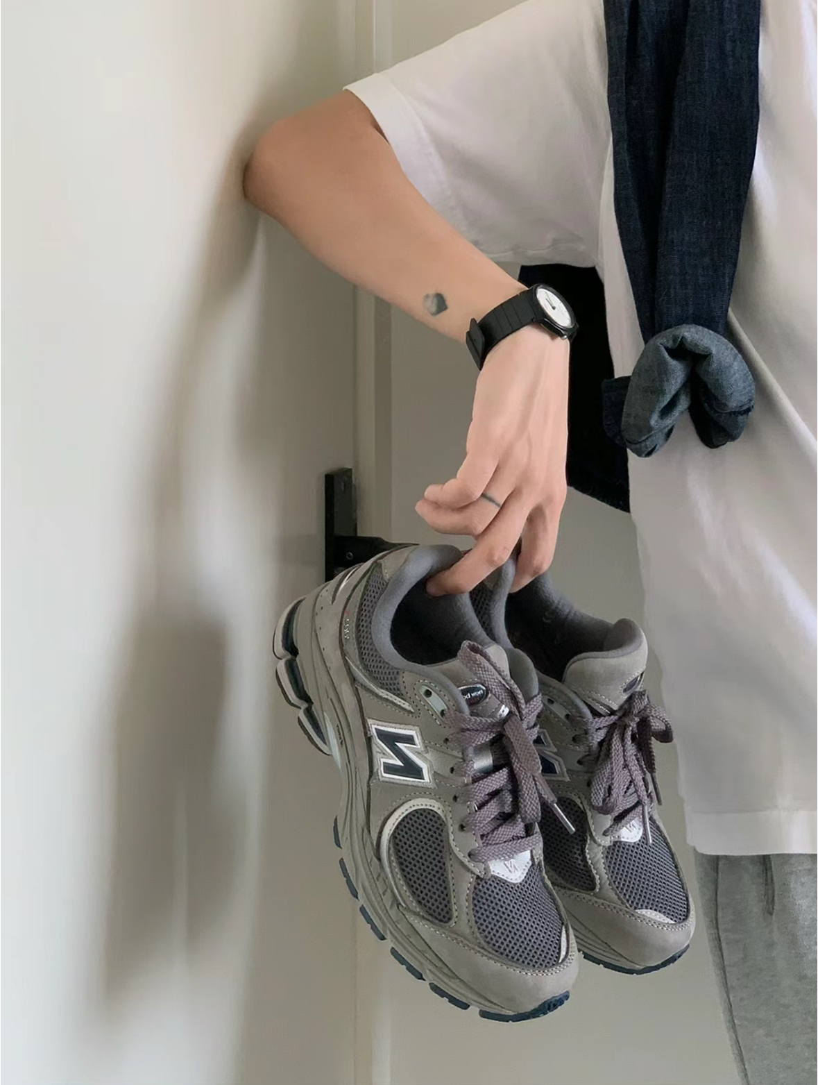 New Balance 2002R 銹鐵灰 ML2002RA